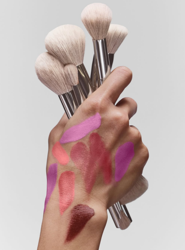 Blush em stick: descobrimos quais são os queridinhos entre os maquiadores blush em stick (11)