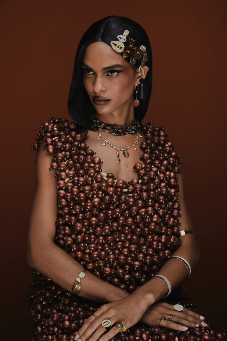 Apoie mulheres da moda: Dua