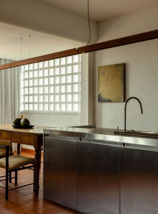Aço inox na cozinha é a tendência de decoração da vez