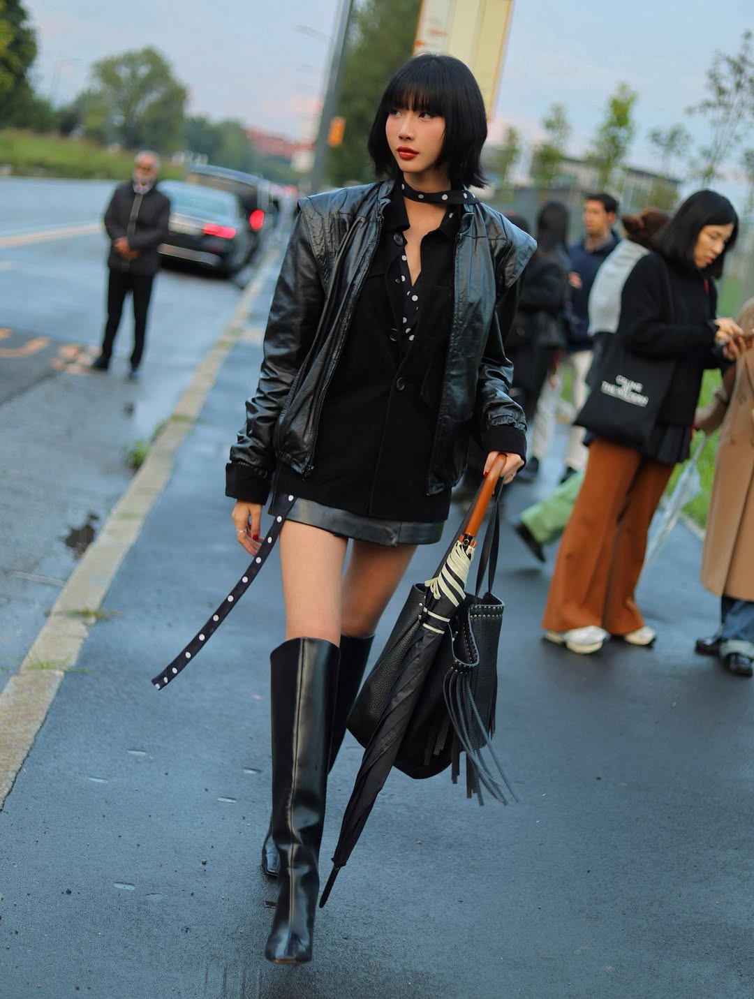 looks com bota 7mai26 ploynupha