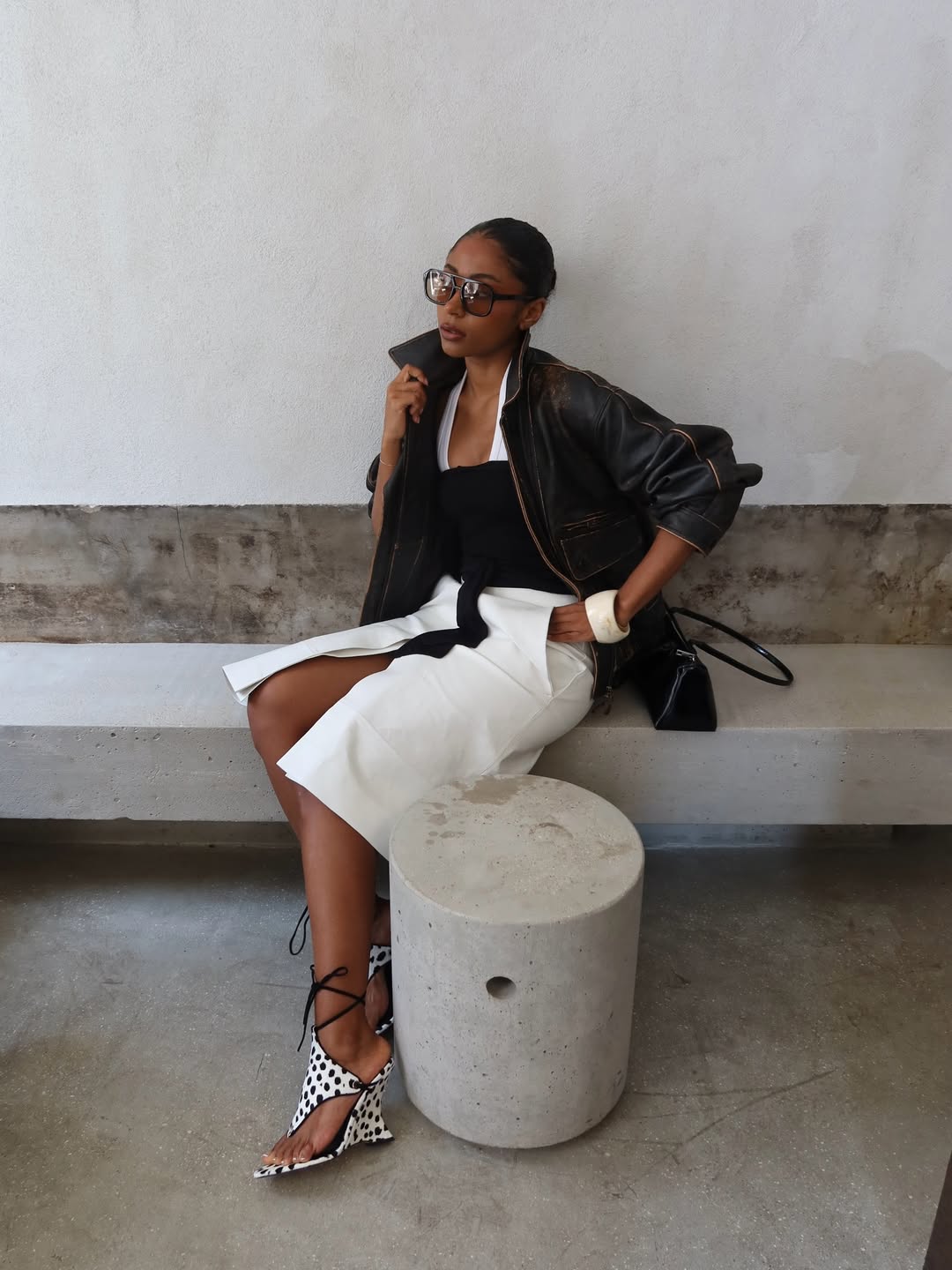 looks com salto anabela 