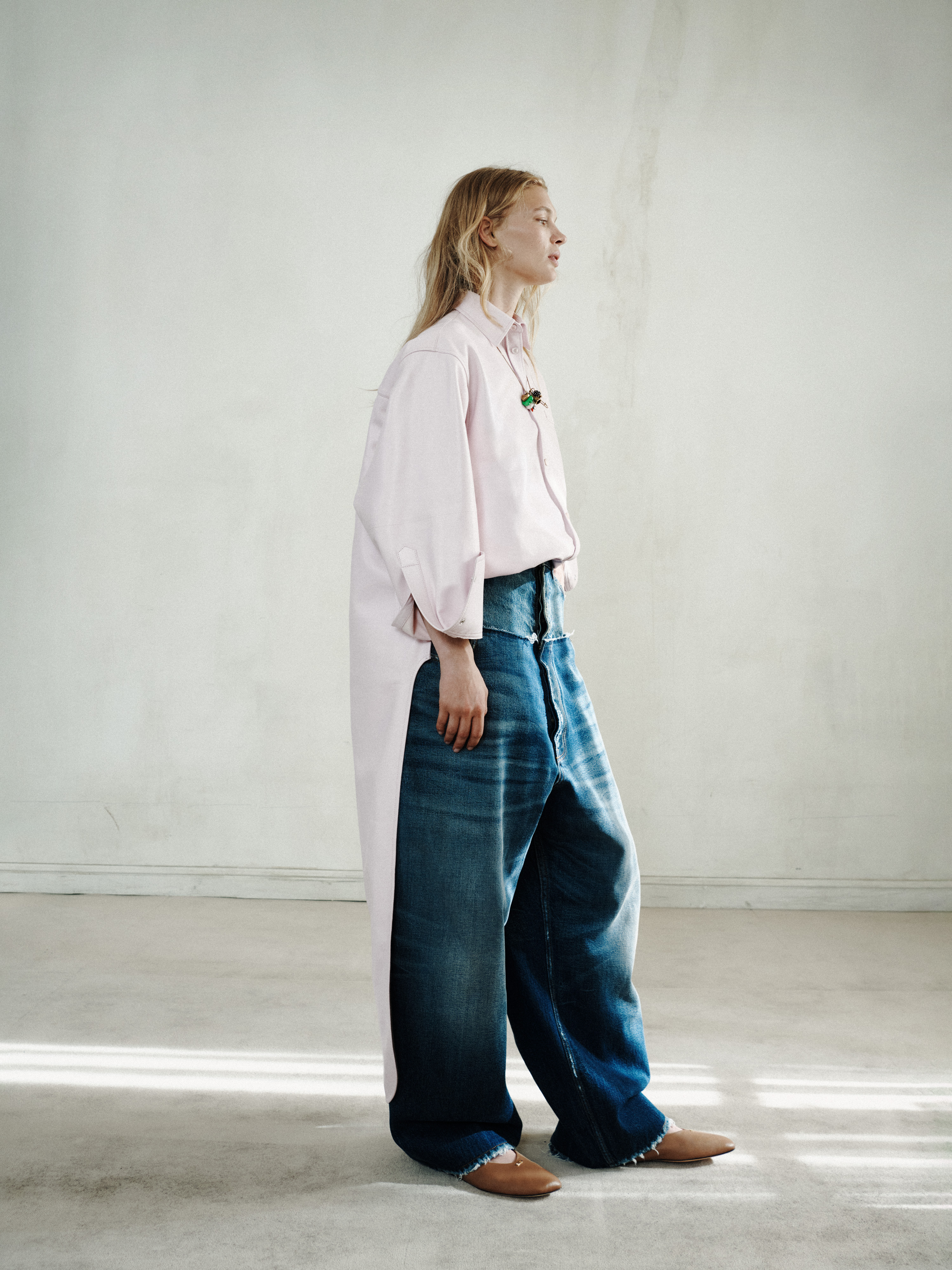 Sem tamanhos fixos, Balenciaga apresenta roupas ajustáveis em coleção de verão 2027 Balenciaga, verão 2027.