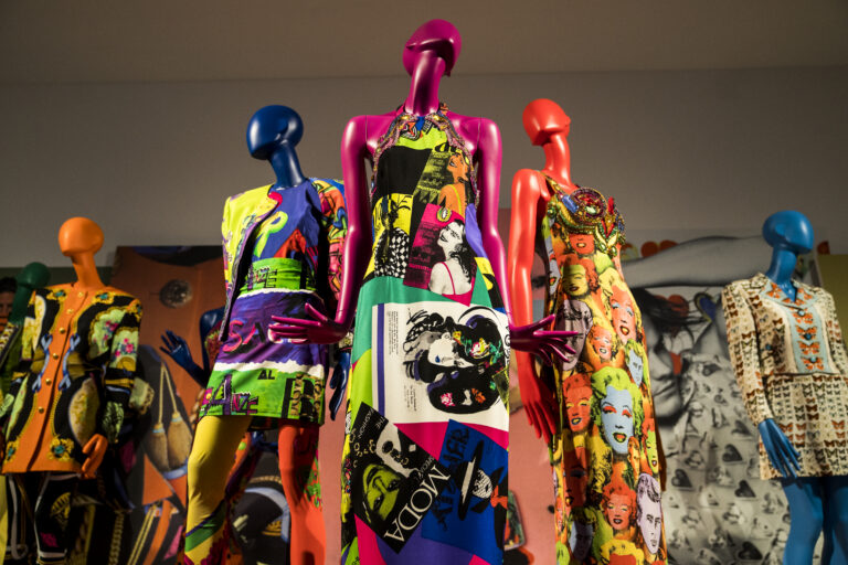 Barroco, sexy e pop: Gianni Versace ganha mostra em Paris GVR 1©Dreamrealizer
