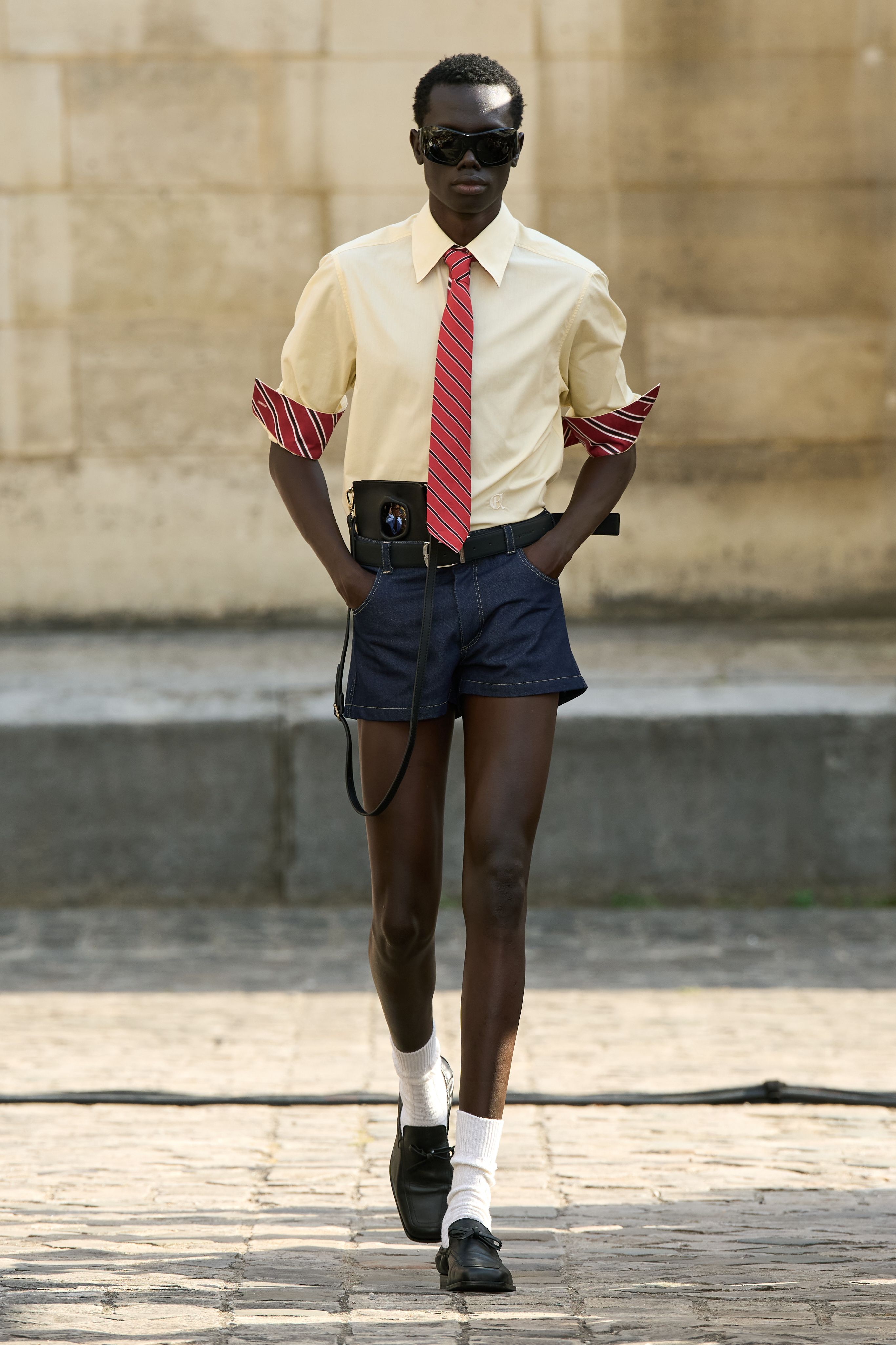Tendências de moda masculina do verão 2027.