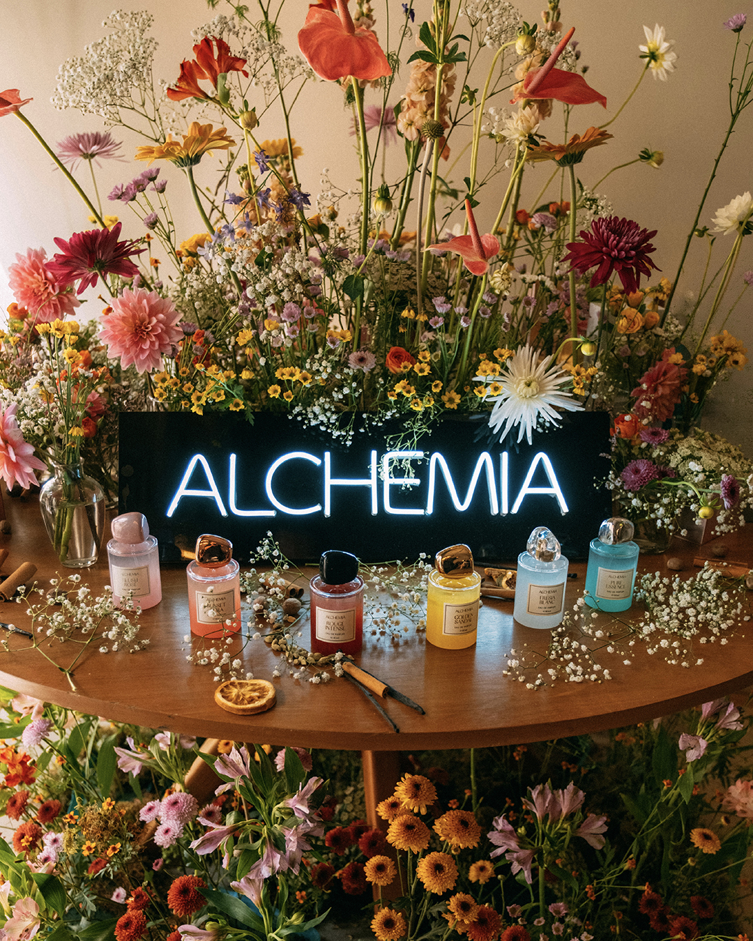 Alchemia, marca de beleza da Renner, lança sua primeira linha de perfumes SITE RENNER6