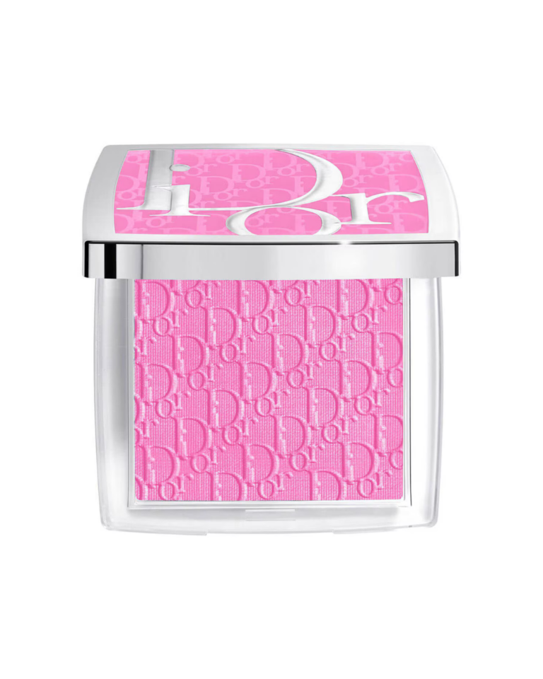 O retorno do blush em pó: 4 maquiadoras explicam por que apostar (de novo!) na categoria blush em pó