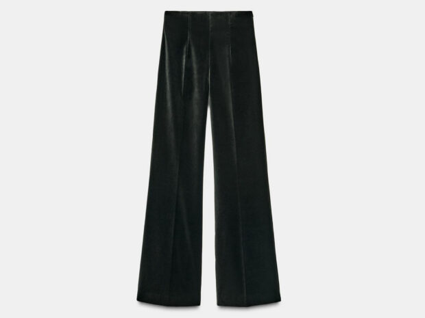 7 looks com botas para trabalho feminina que facilitam a rotina de inverno botas para trabalho feminina 17jun26 Zara veludo
