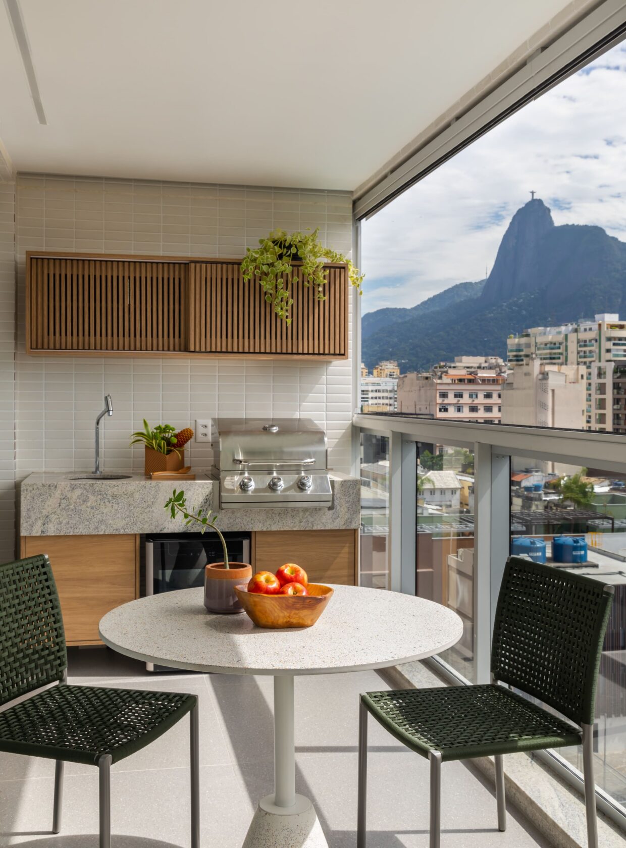 5 maneiras de criar um espaço com churrasqueira em apartamento