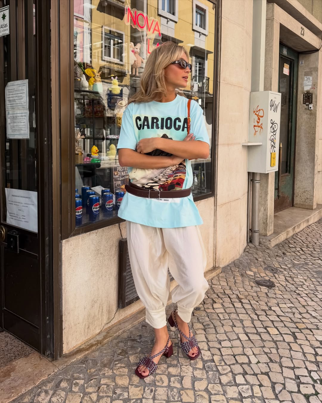 5 modelos de sandálias baixas que seguram qualquer visual looks com sandálias baixas