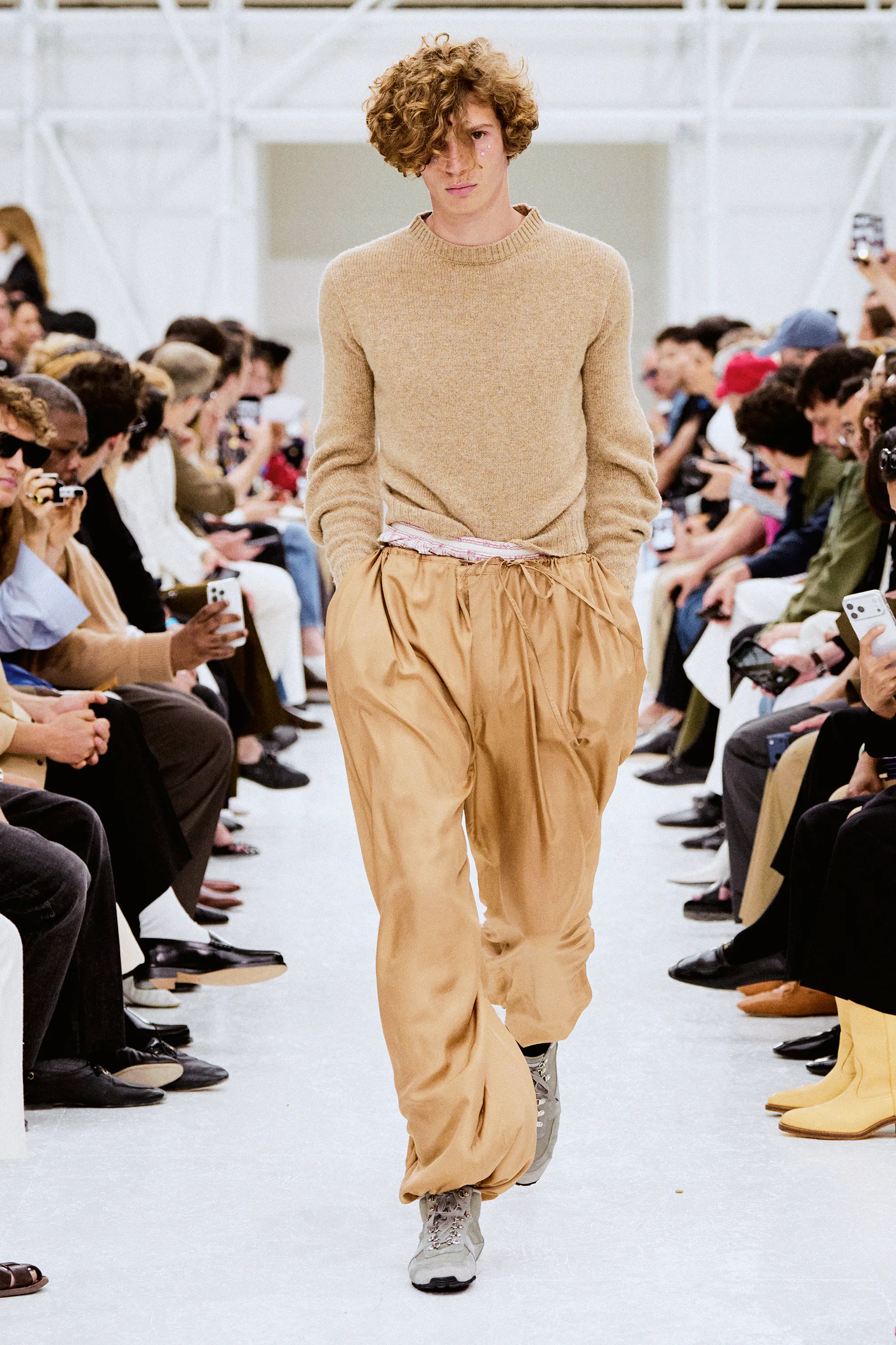 Tendências de moda masculina do verão 2027.