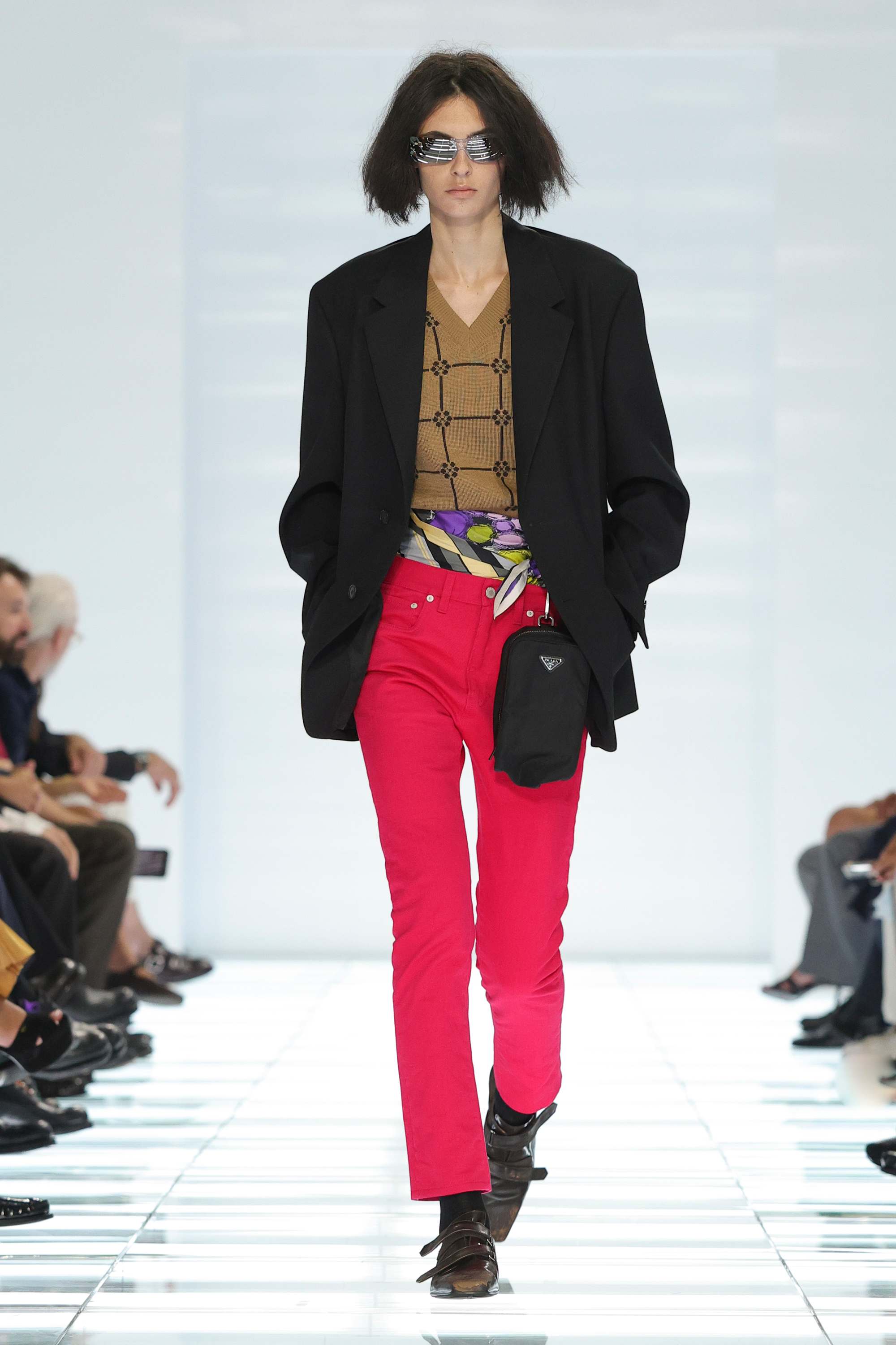 Tendências de moda masculina do verão 2027.