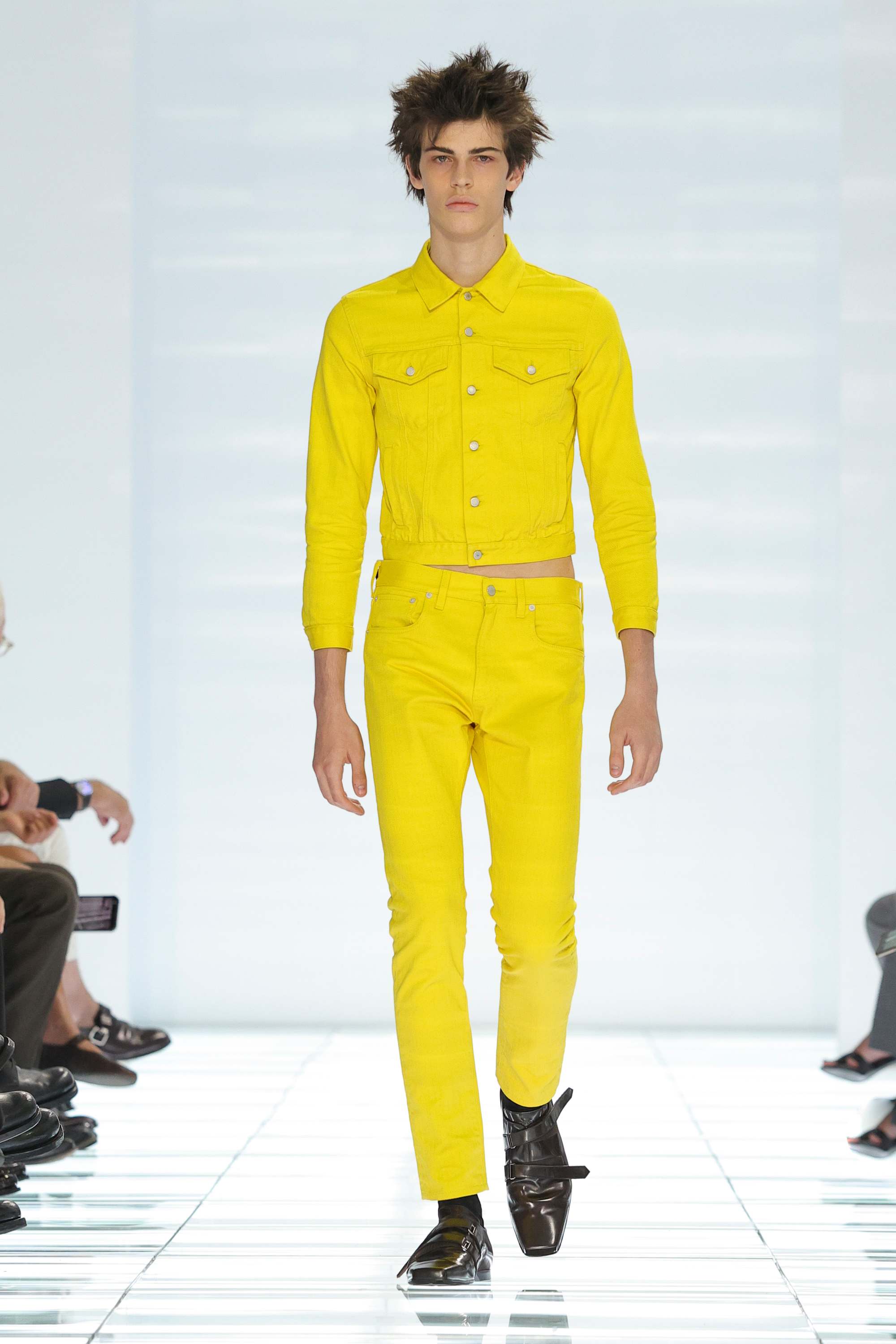 Tendências de moda masculina do verão 2027.