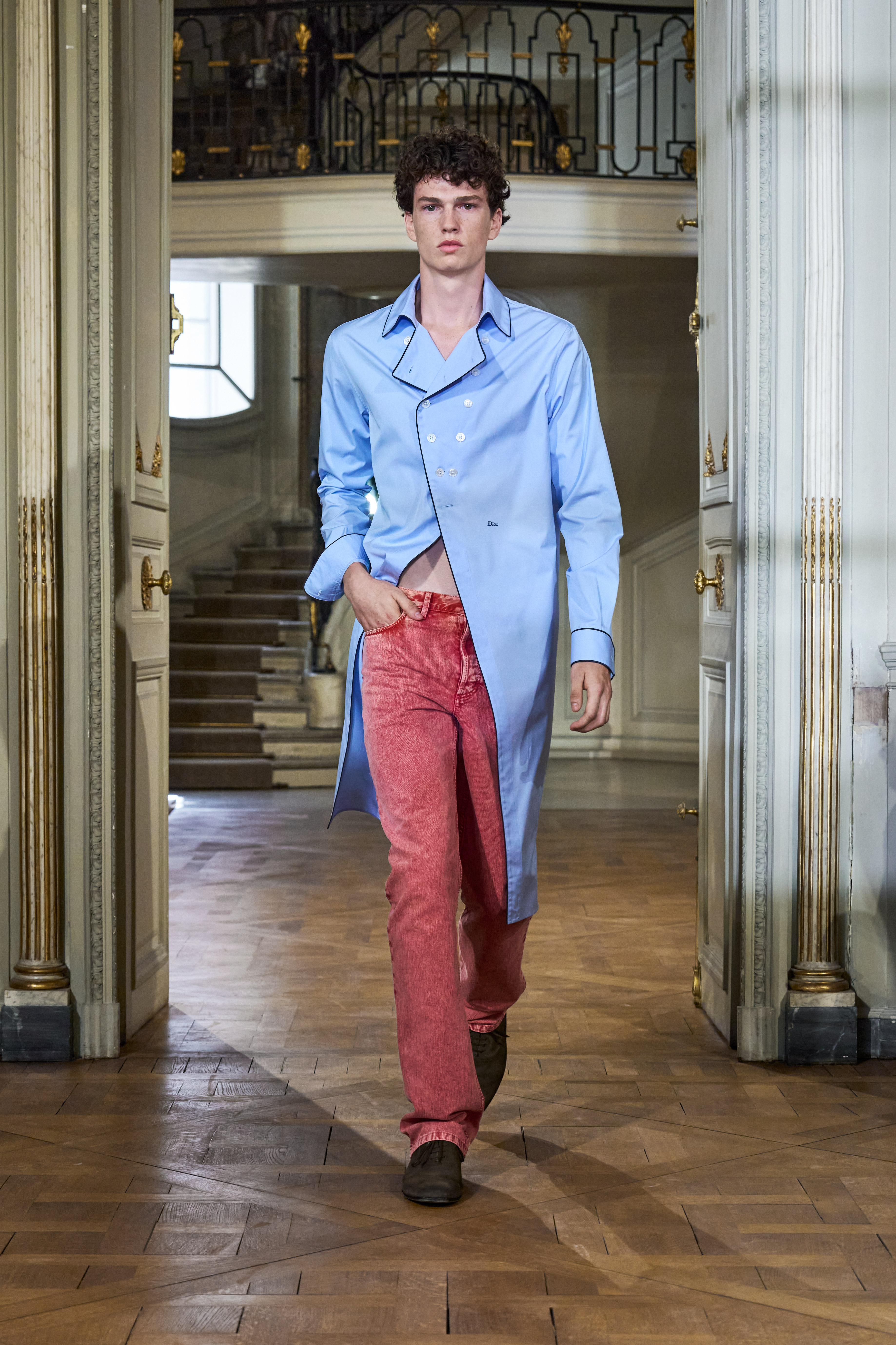 Tendências de moda masculina do verão 2027.