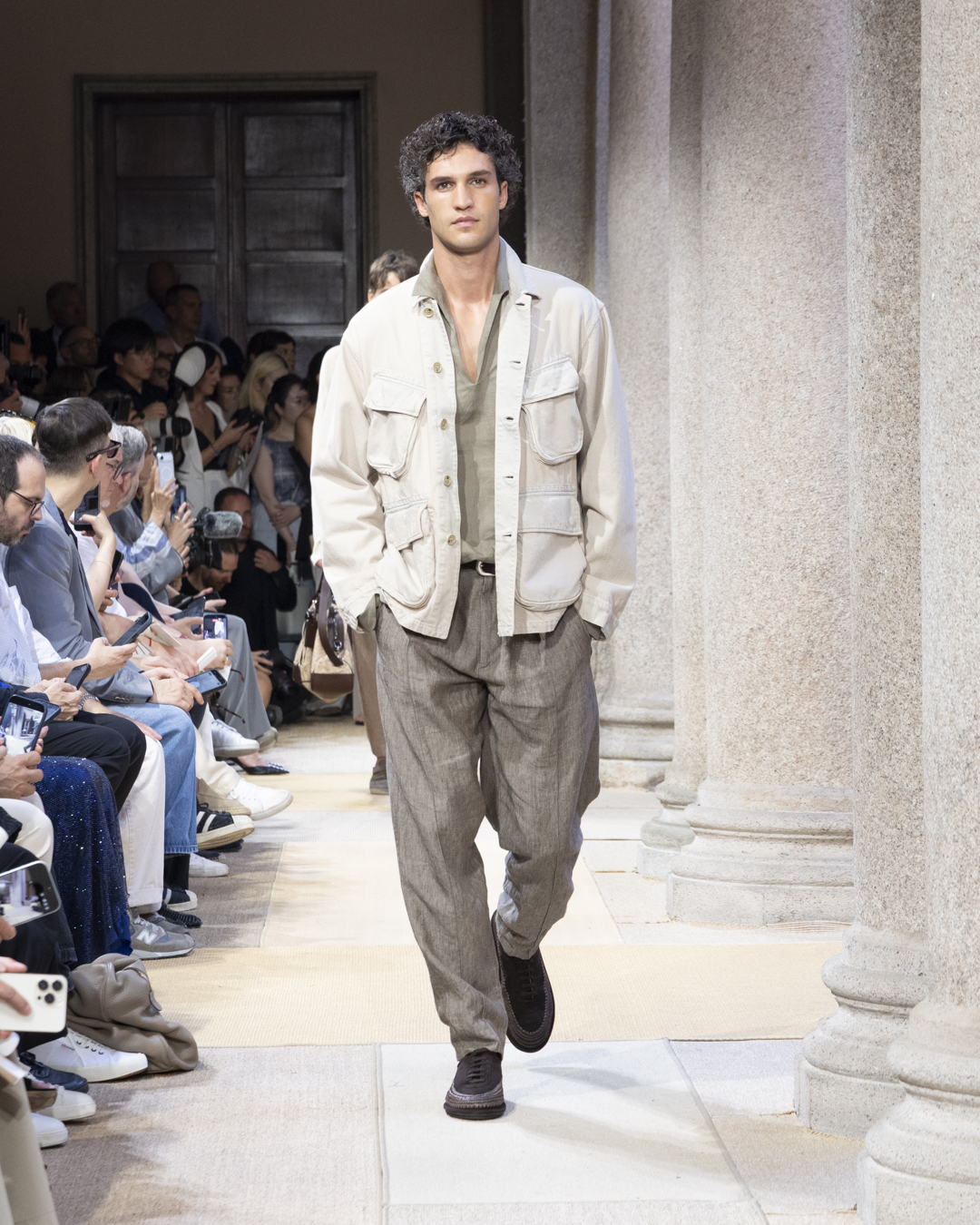 Tendências de moda masculina do verão 2027.