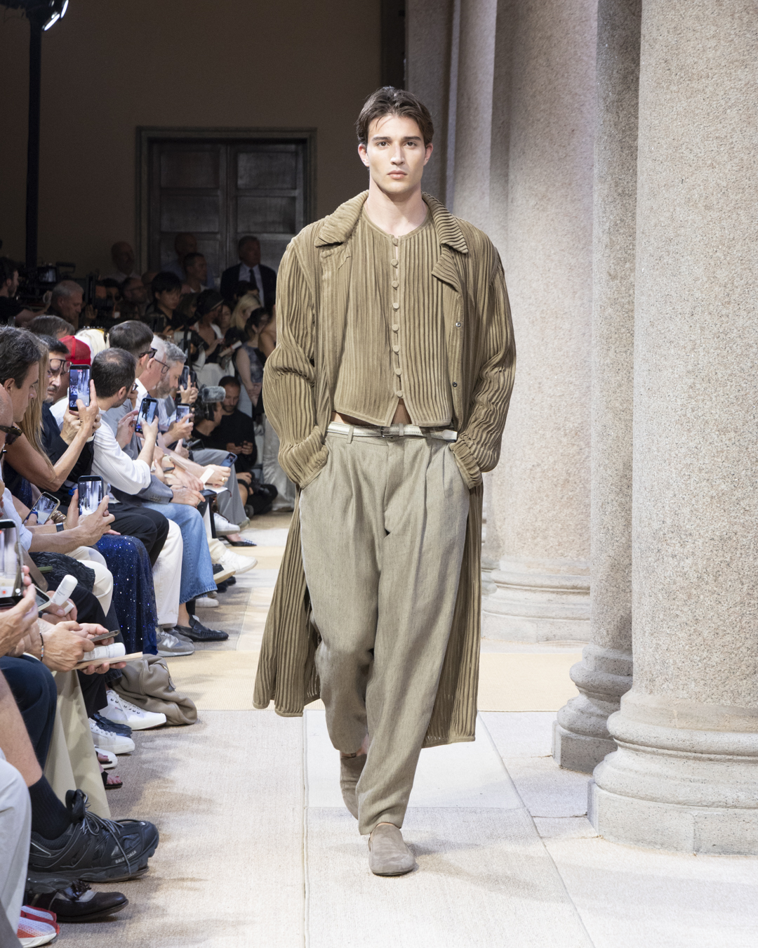 Tendências de moda masculina do verão 2027.