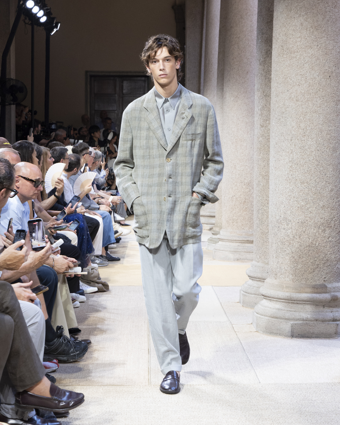 Tendências de moda masculina do verão 2027.