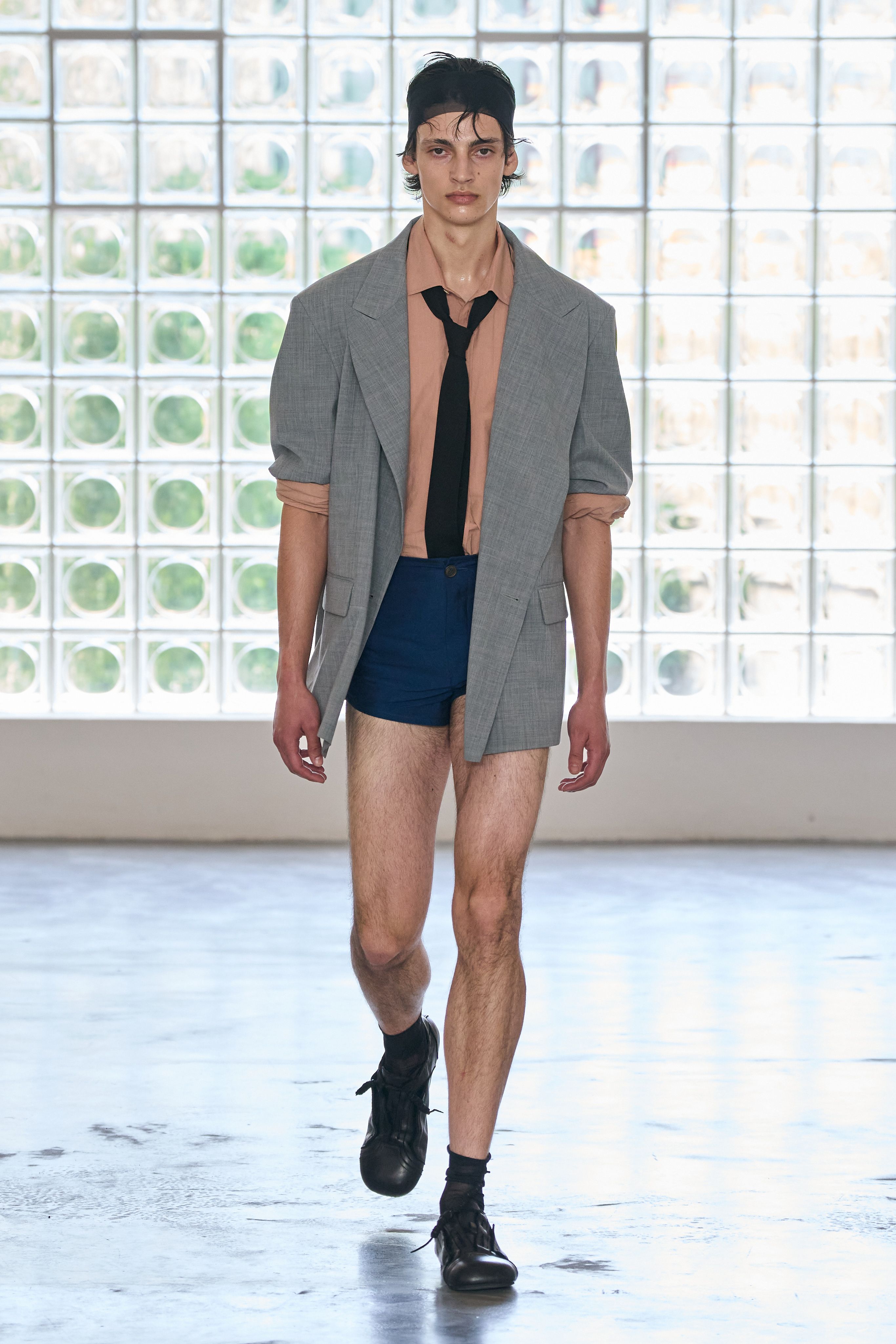 Tendências de moda masculina do verão 2027.