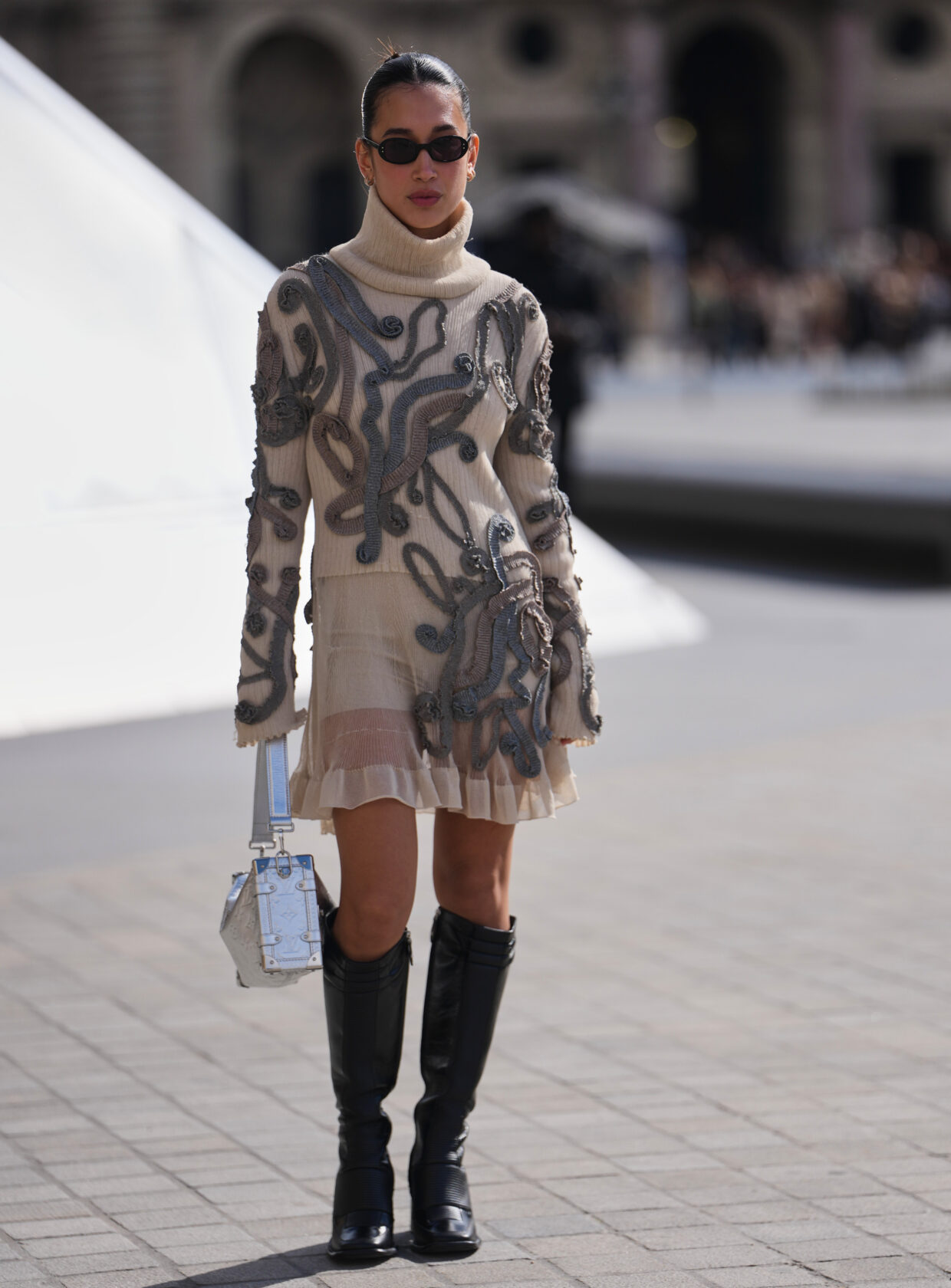 vestido de inverno feminino 30jun26 GettyImages 2266368797