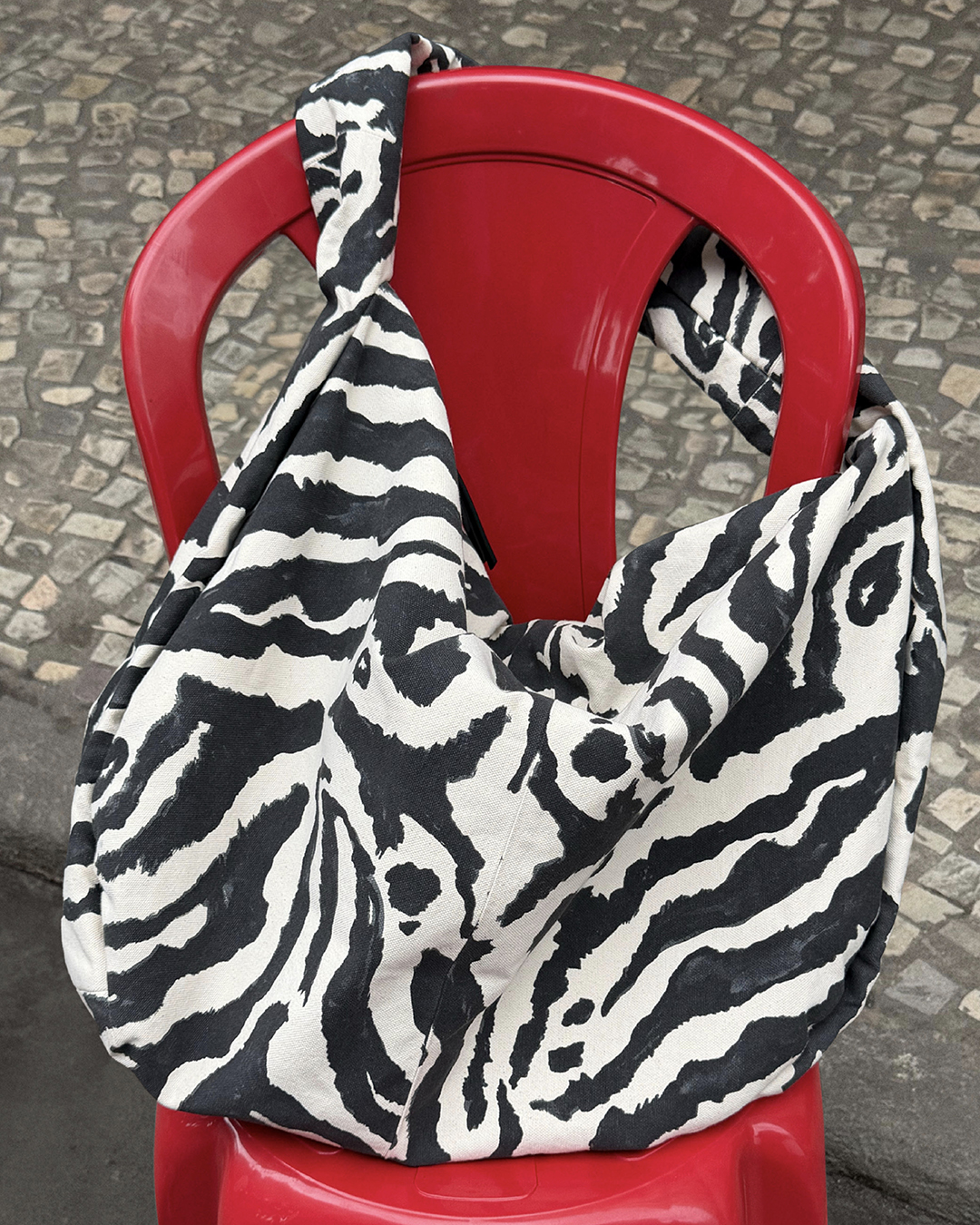 H&M lança parceria com Lívia Nunes Marques, primeira brasileira a colaborar com a marca SITE HM4