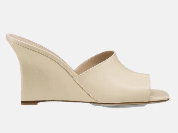 Sandalias da moda 28jul26 Stuart Weitzman