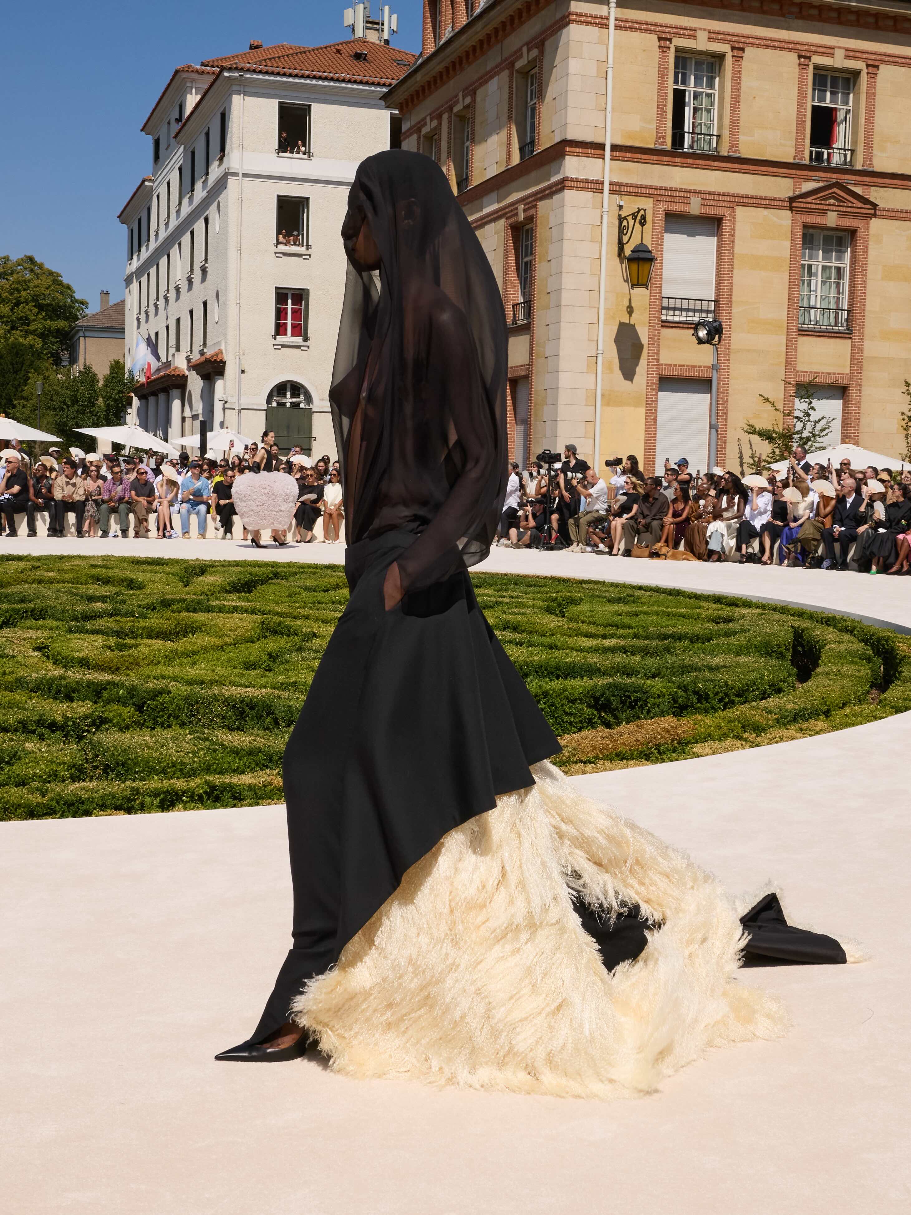 Balenciaga, inverno 2026 alta-costura Balenciaga, inverno 2026 alta-costura.