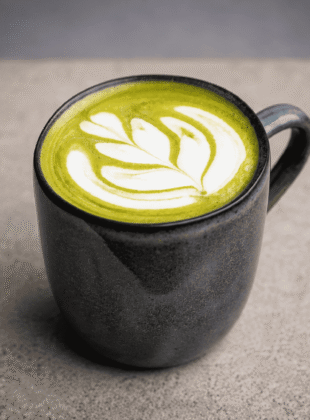 Do café ao matcha: 9 bebidas quentinhas que aconchegam a tarde de inverno Do café ao matcha: 9 bebidas quentinhas que aconchegam a tarde de inverno