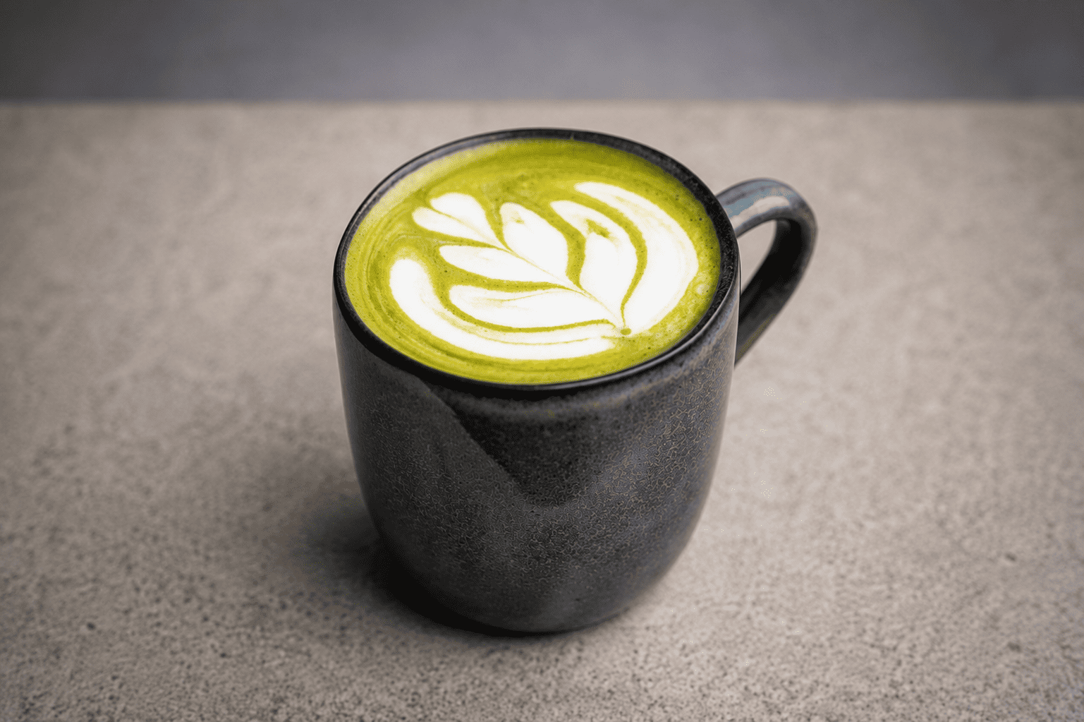 Do café ao matcha: 9 bebidas quentinhas que aconchegam a tarde de inverno