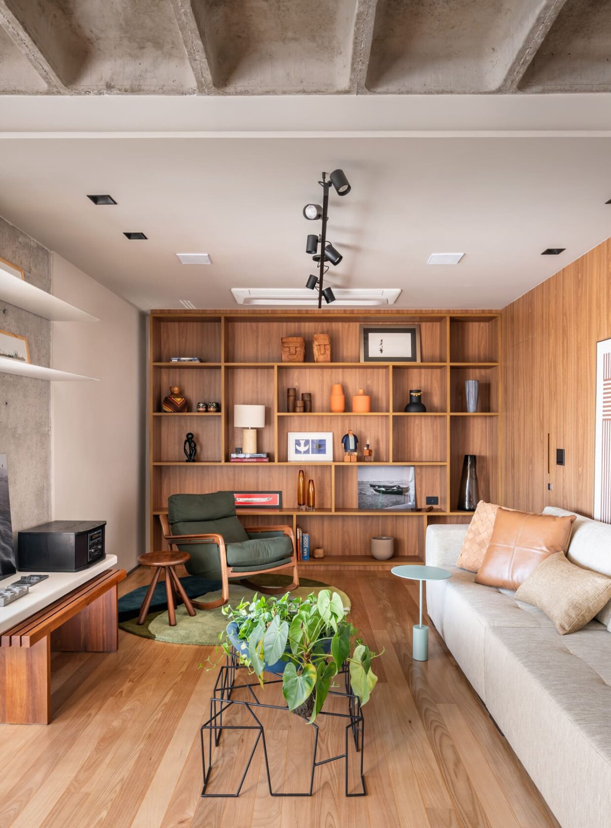 Como escolher móveis para otimizar a decoração de uma sala pequena