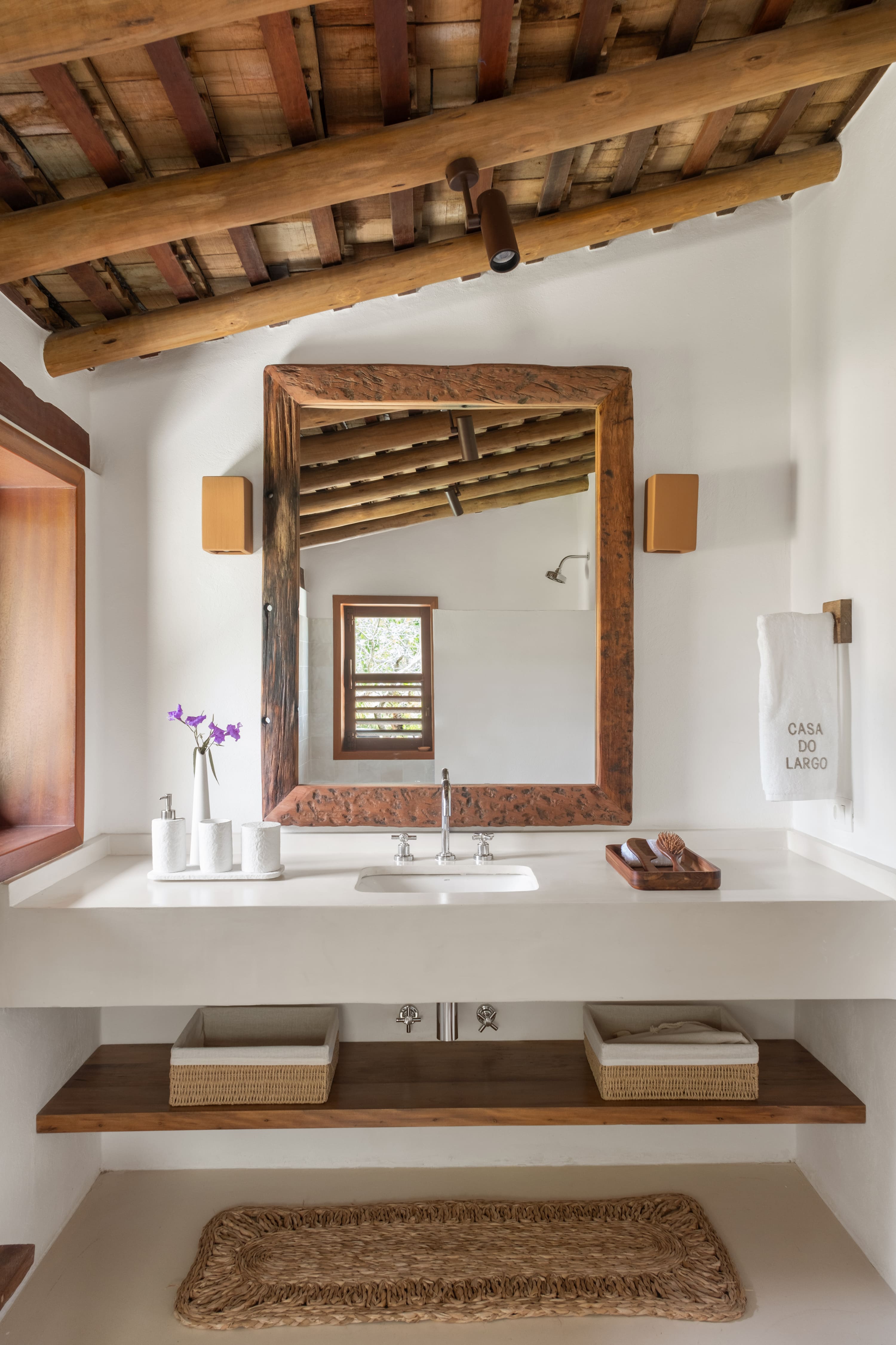 7 maneiras de modernizar a decoração dos banheiros sem gastar muito