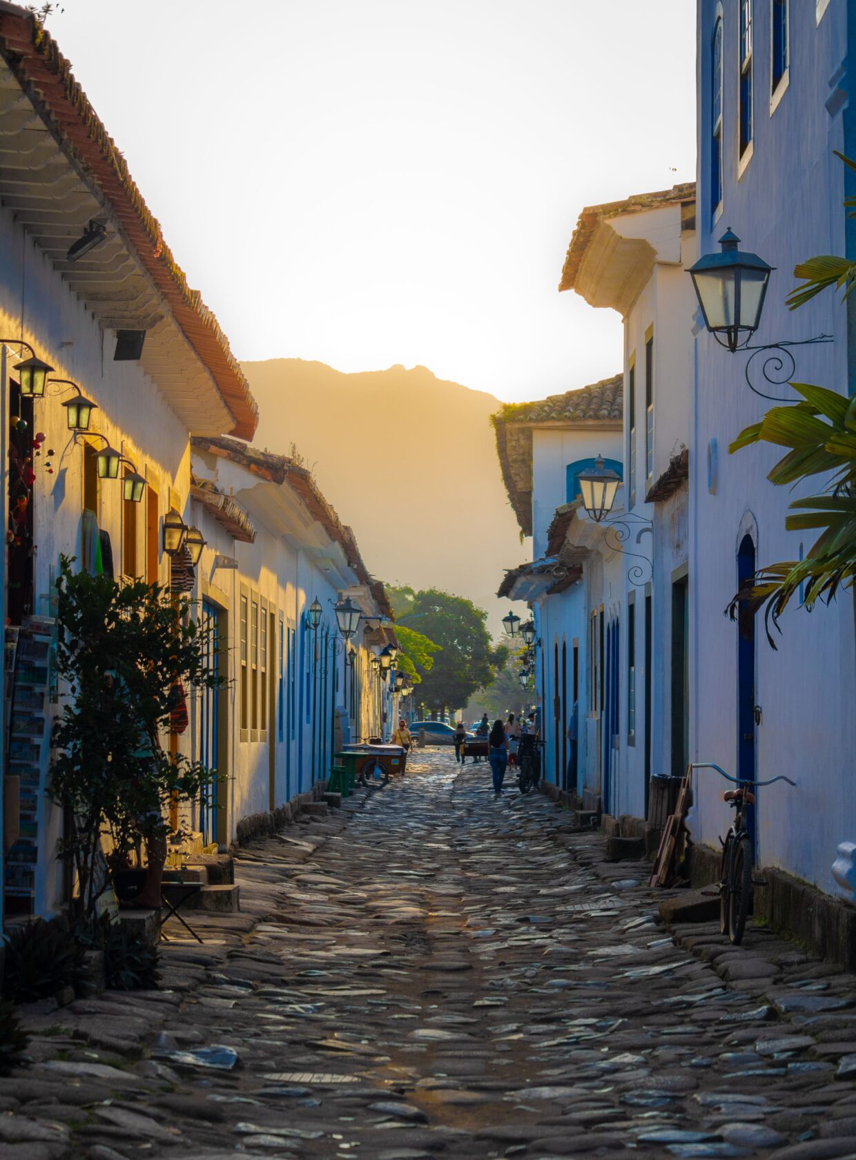 Um roteiro de bares e restaurantes para conhecer em Paraty durante a Flip 2026