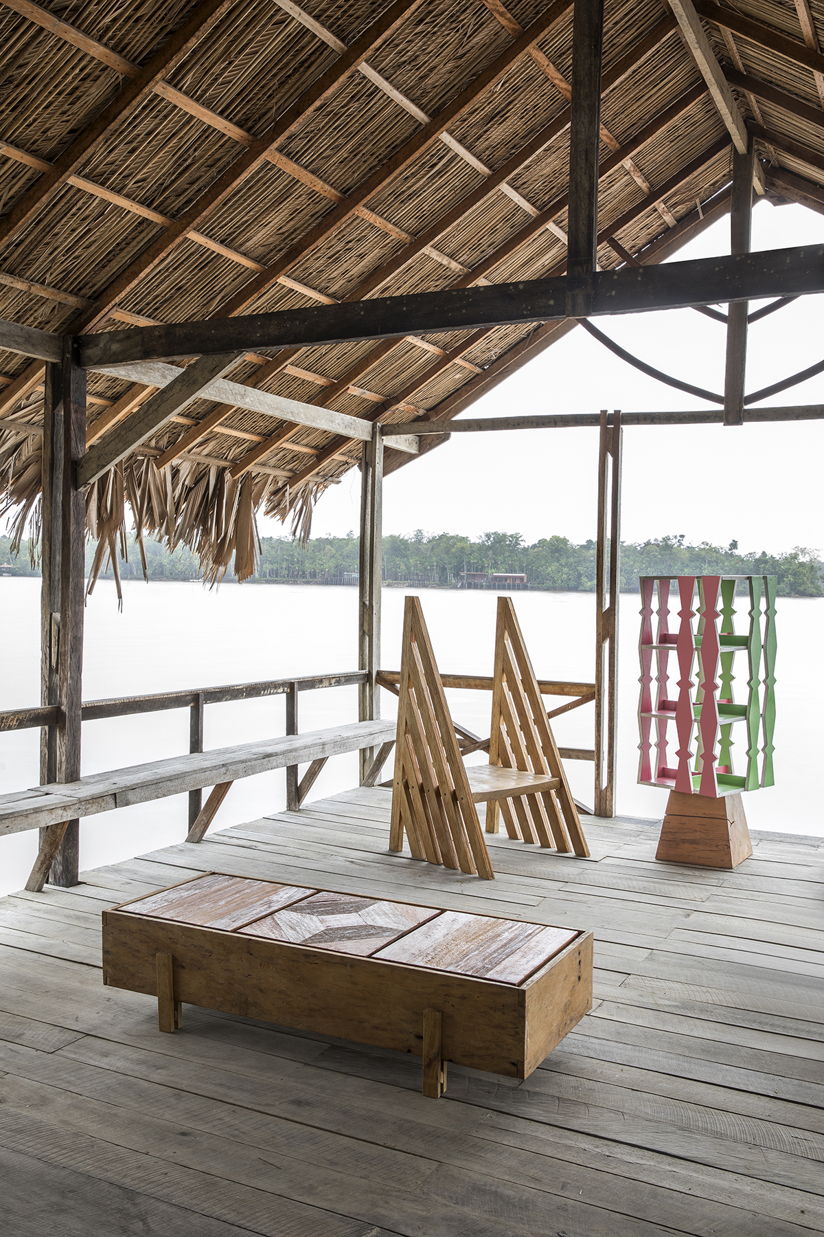 Guá Arquitetura, de Luís Guedes e Pablo do Vale, joga luz sobre o design e a arquitetura regionais gua arquitetura 1