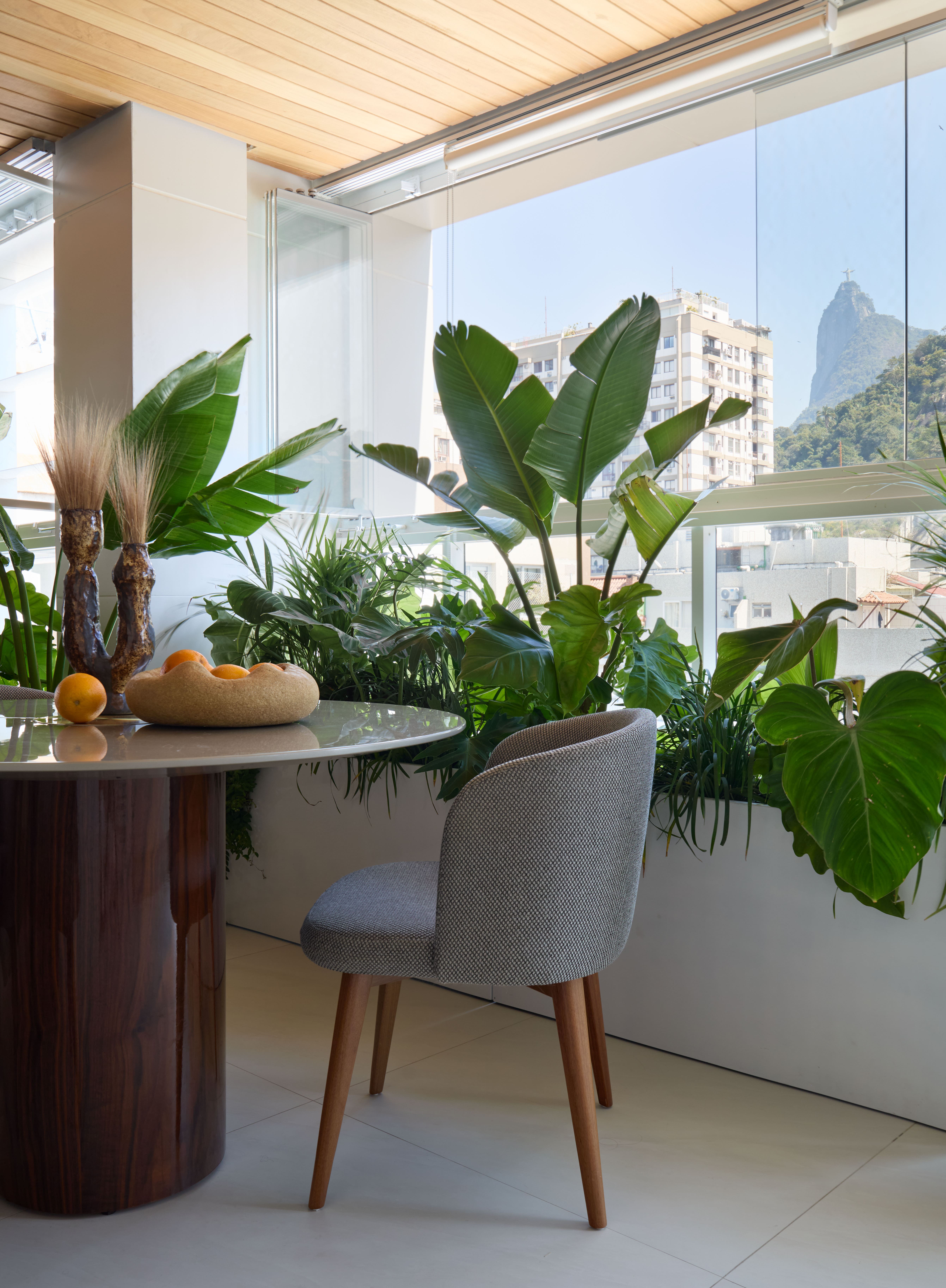 Sim, é possível cultivar jardim em apartamento! 10 inspirações para criar o seu Sim, é possível cultivar jardim em apartamento! 12 inspirações para criar o seu