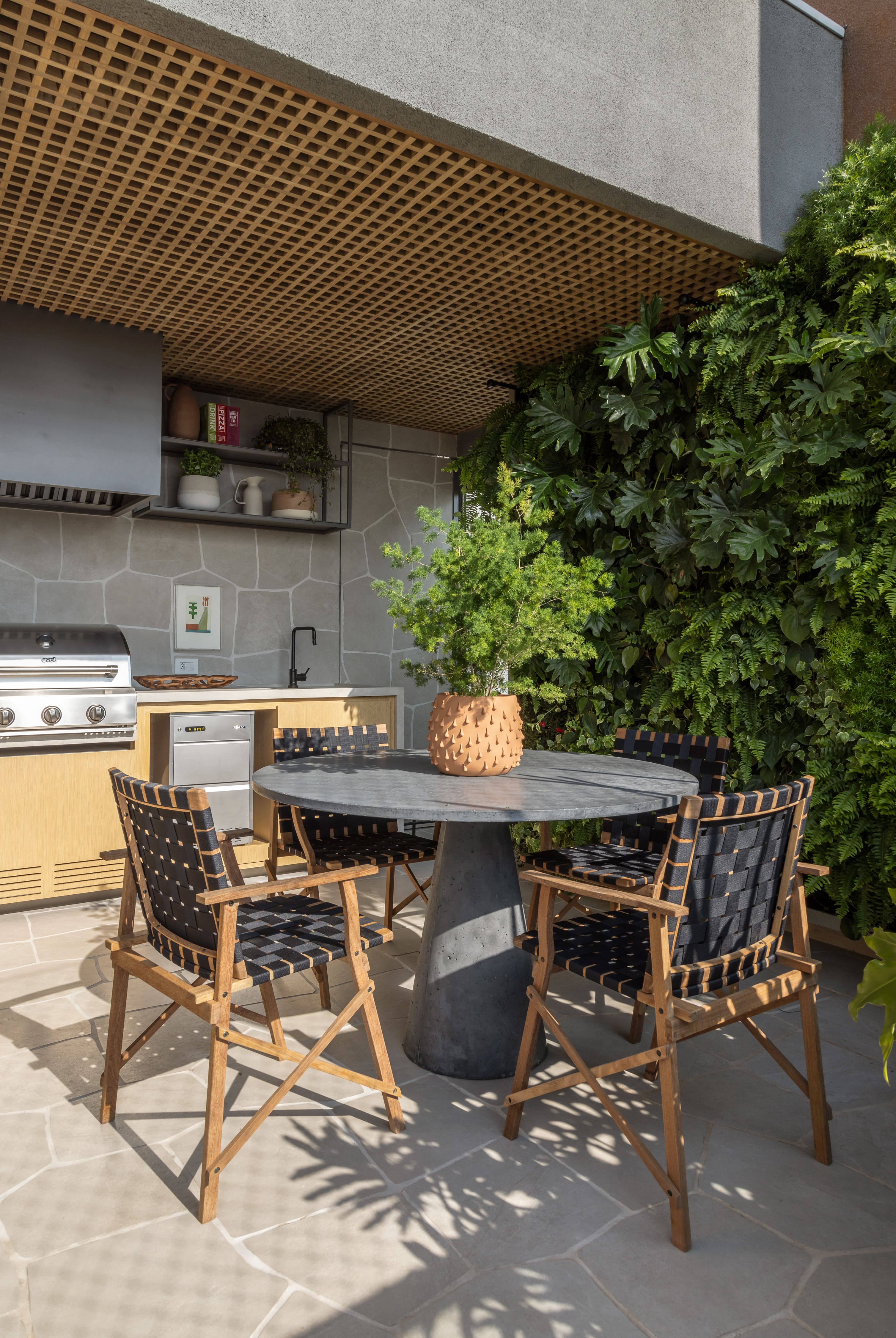 Sim, é possível cultivar jardim em apartamento! 10 inspirações para criar o seu Sim, é possível cultivar jardim em apartamento! 12 inspirações para criar o seu