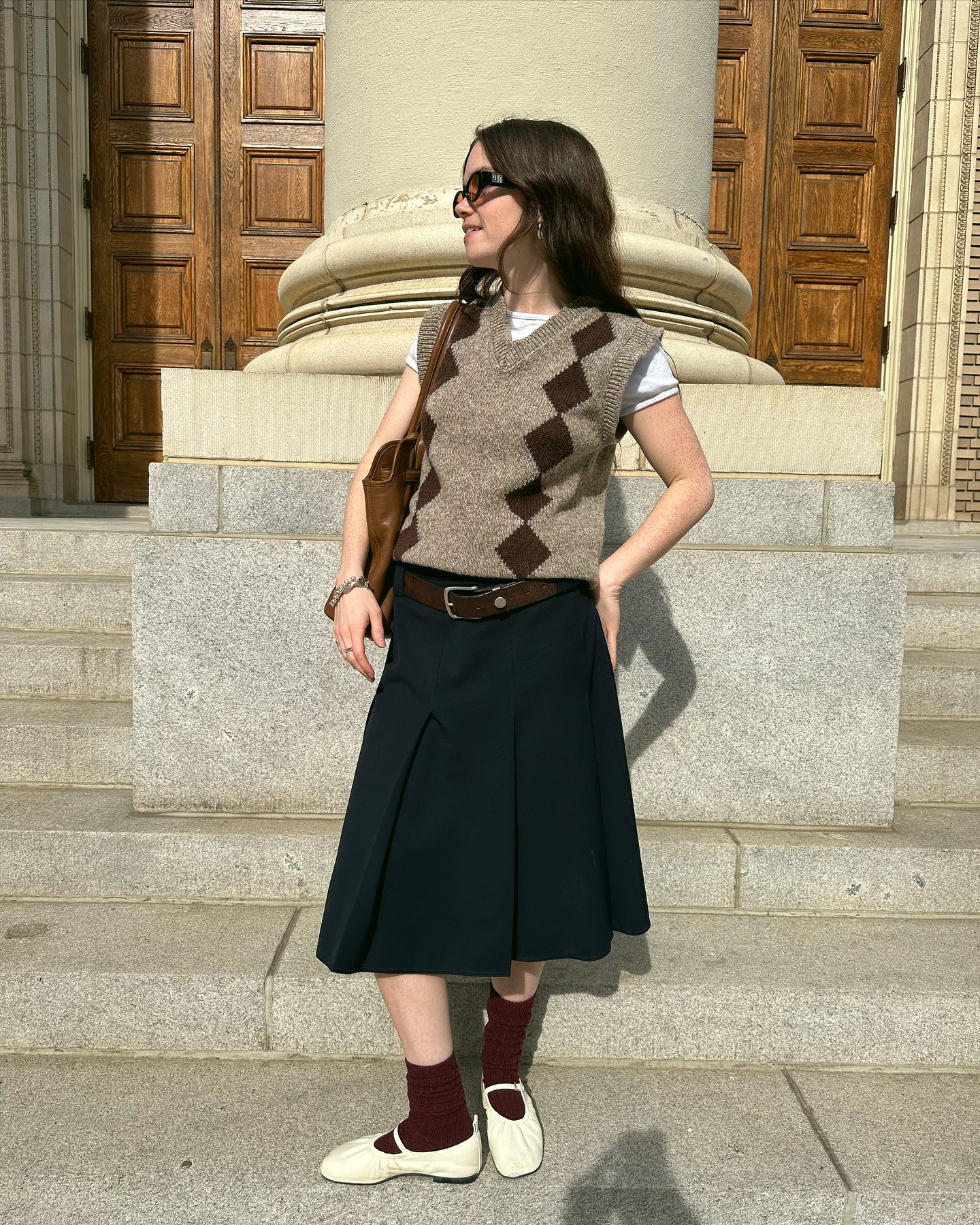looks com sapatilhas enrugadinhas