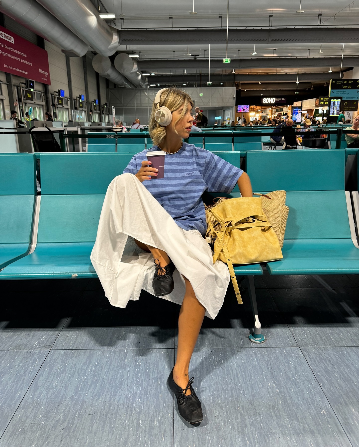 looks com sapatilhas enrugadinhas