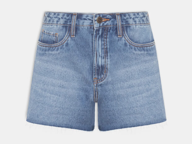 Como usar shorts jeans feminino: 5 looks que fashionistas estão repetindo shorts jeans feminino 13jul26 Carol Bassi