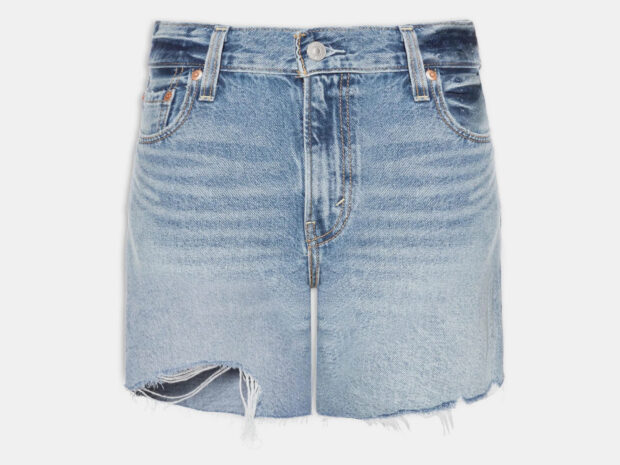 Como usar shorts jeans feminino: 5 looks que fashionistas estão repetindo shorts jeans feminino 13jul26 Levis