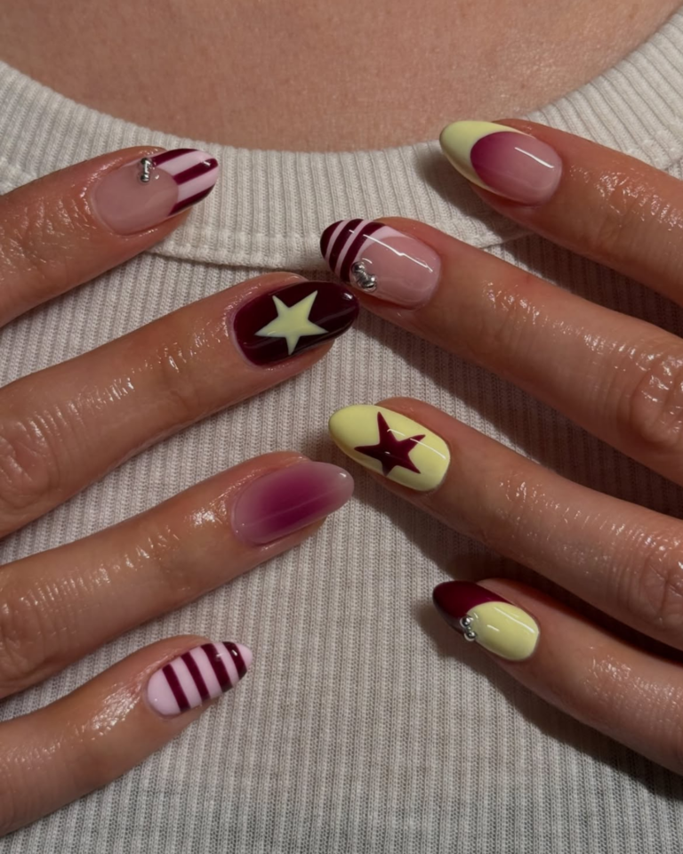 6 inspirações de unhas decoradas que ativam o mood Y2K imediatamente unhas decoradas