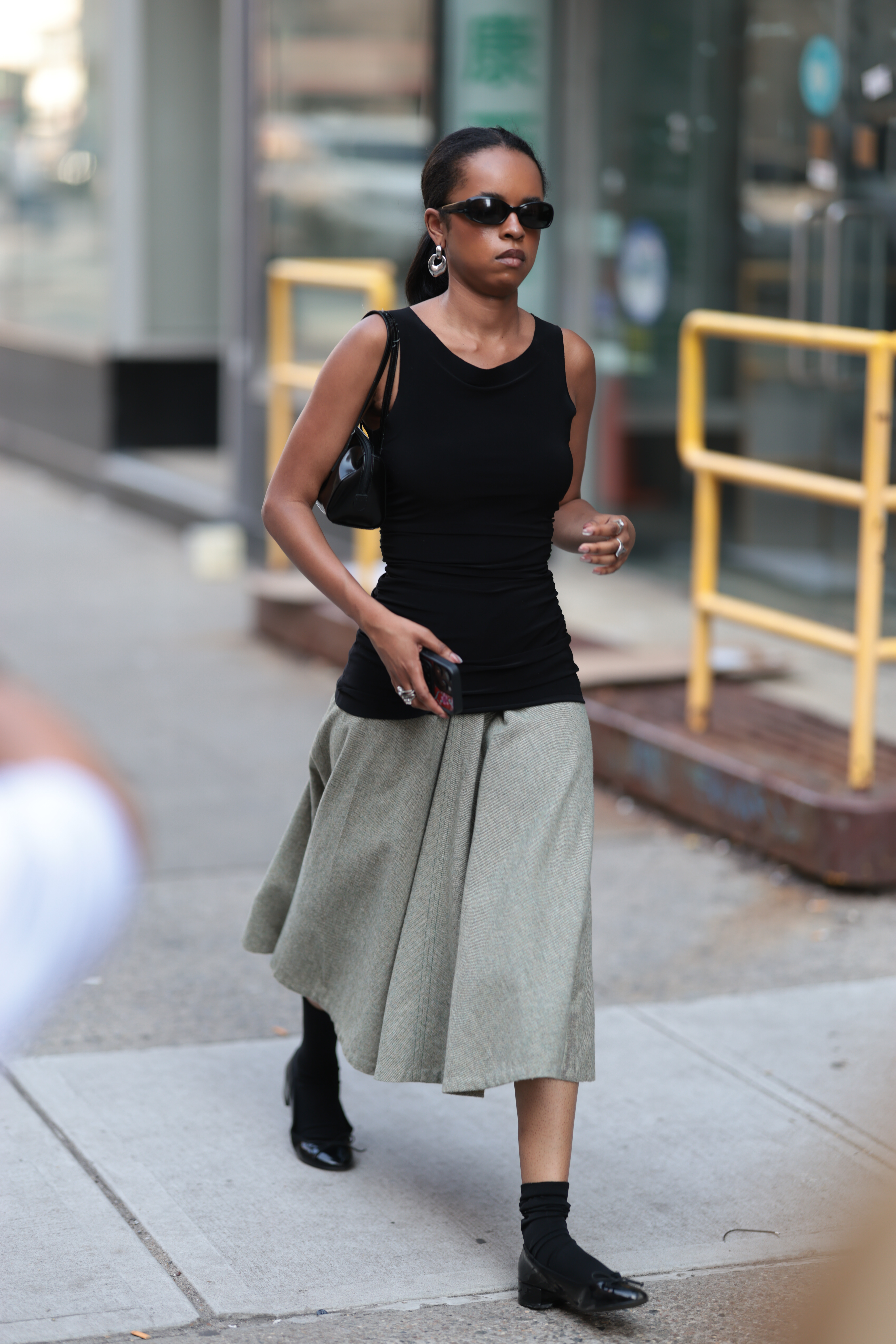 looks com saias de pregas