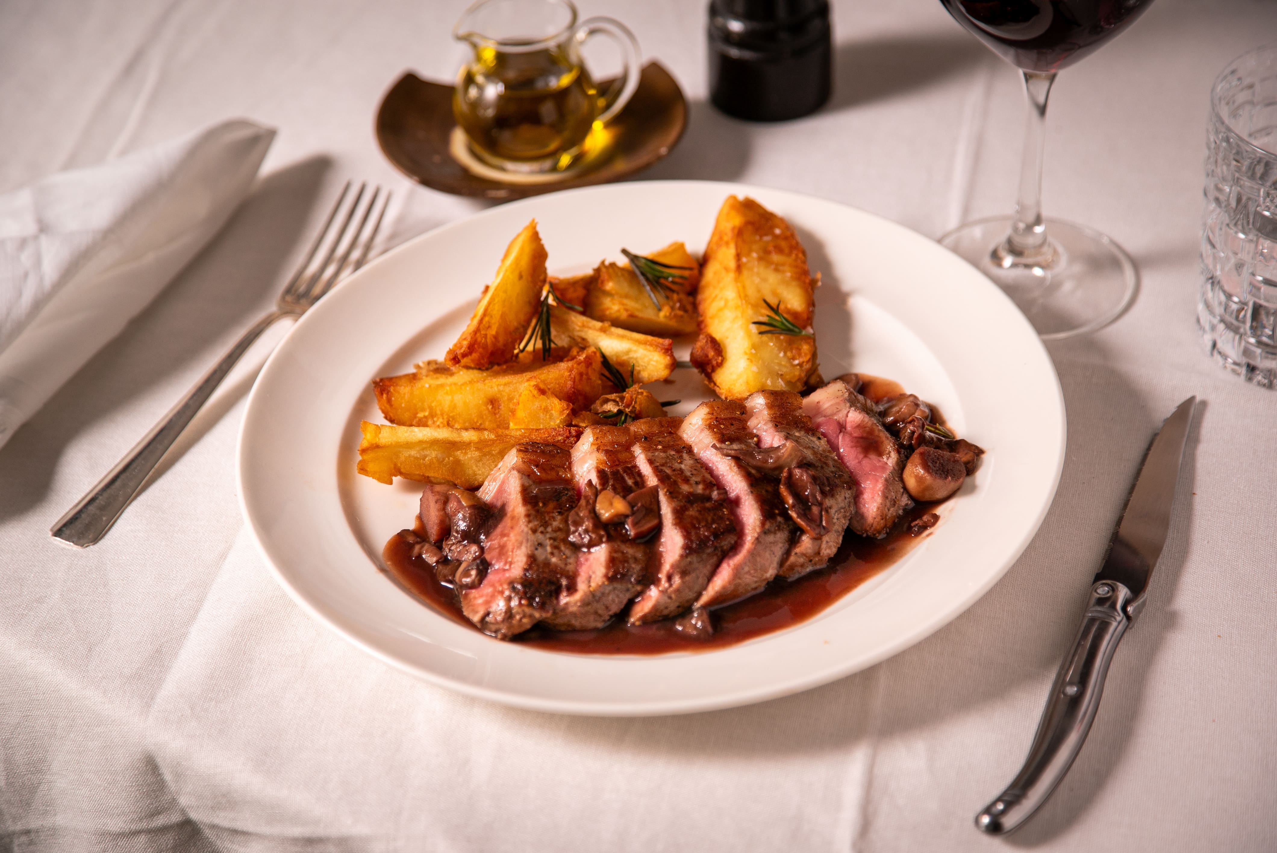 31 restaurantes que valem a reserva no almoço do Dia dos Pais em São Paulo