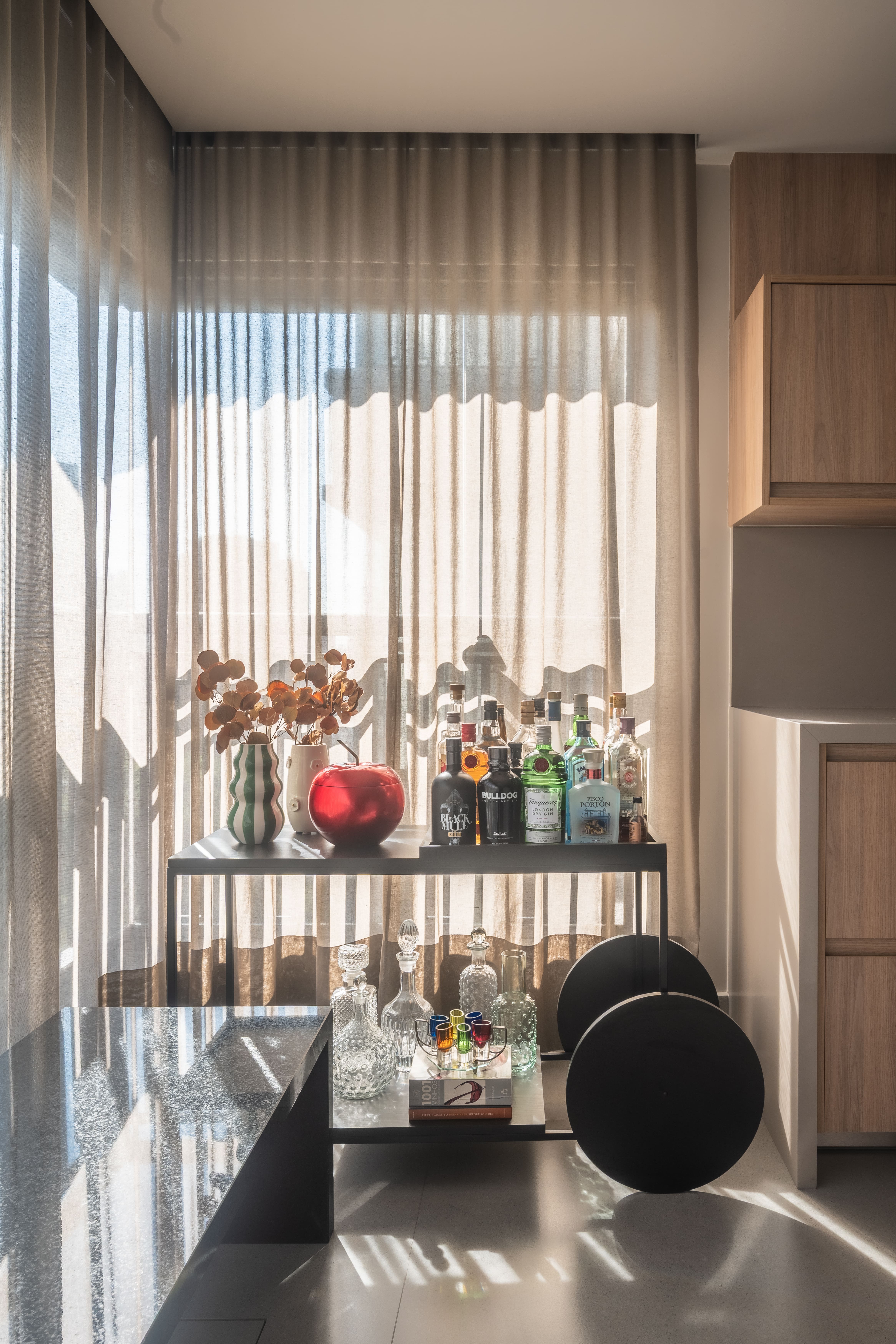 Bar em casa: 9 inspirações para criar o seu próprio espaço de drinks Bar em casa: 9 inspirações para criar o seu próprio espaço de drinks