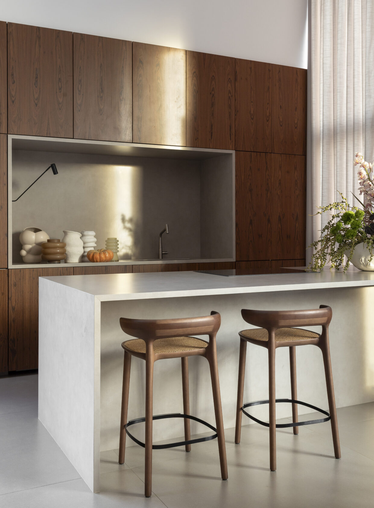Cozinha com ilha: 7 dicas para um layout funcional e integrado