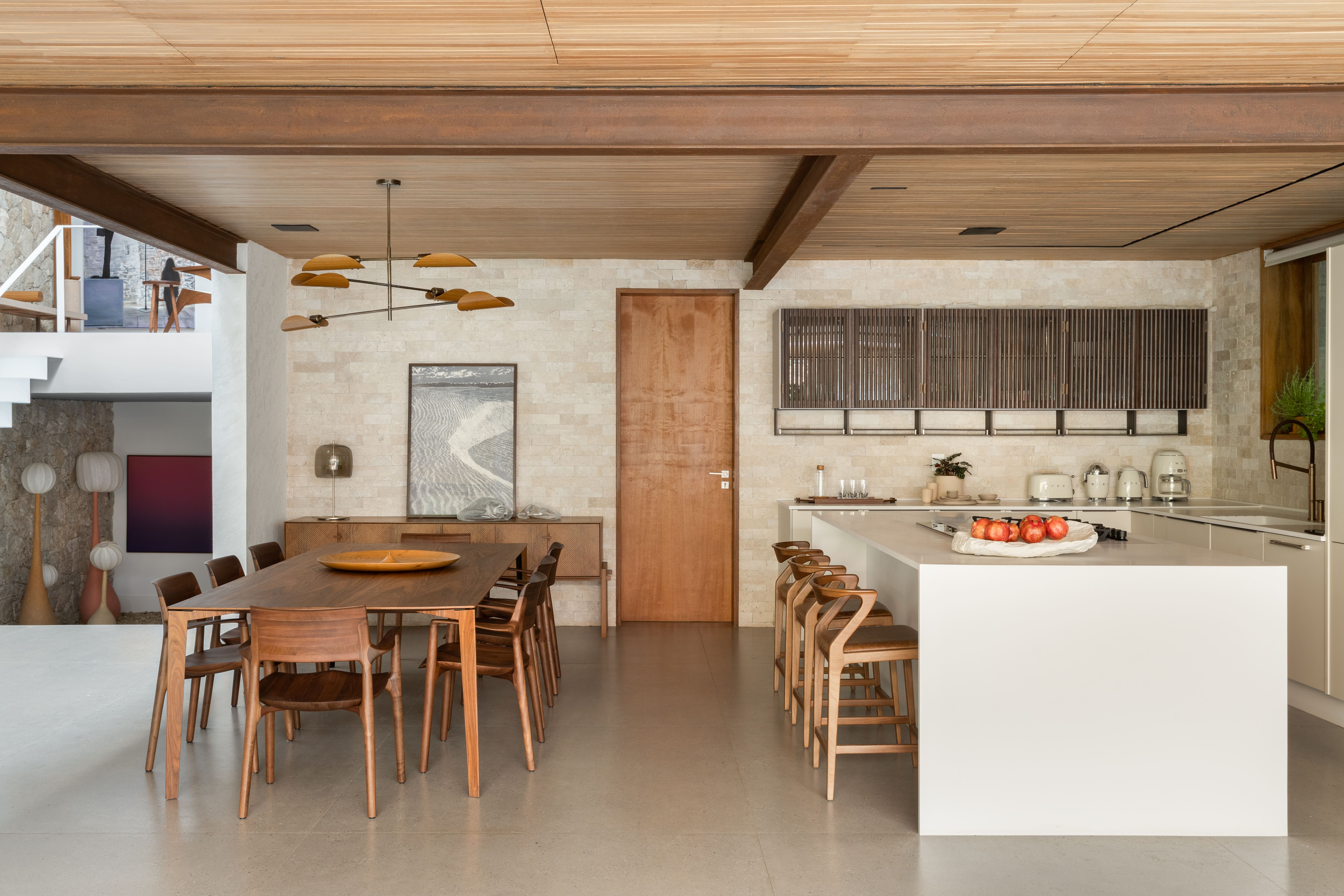 Cozinha com ilha: 7 dicas para um layout funcional e integrado