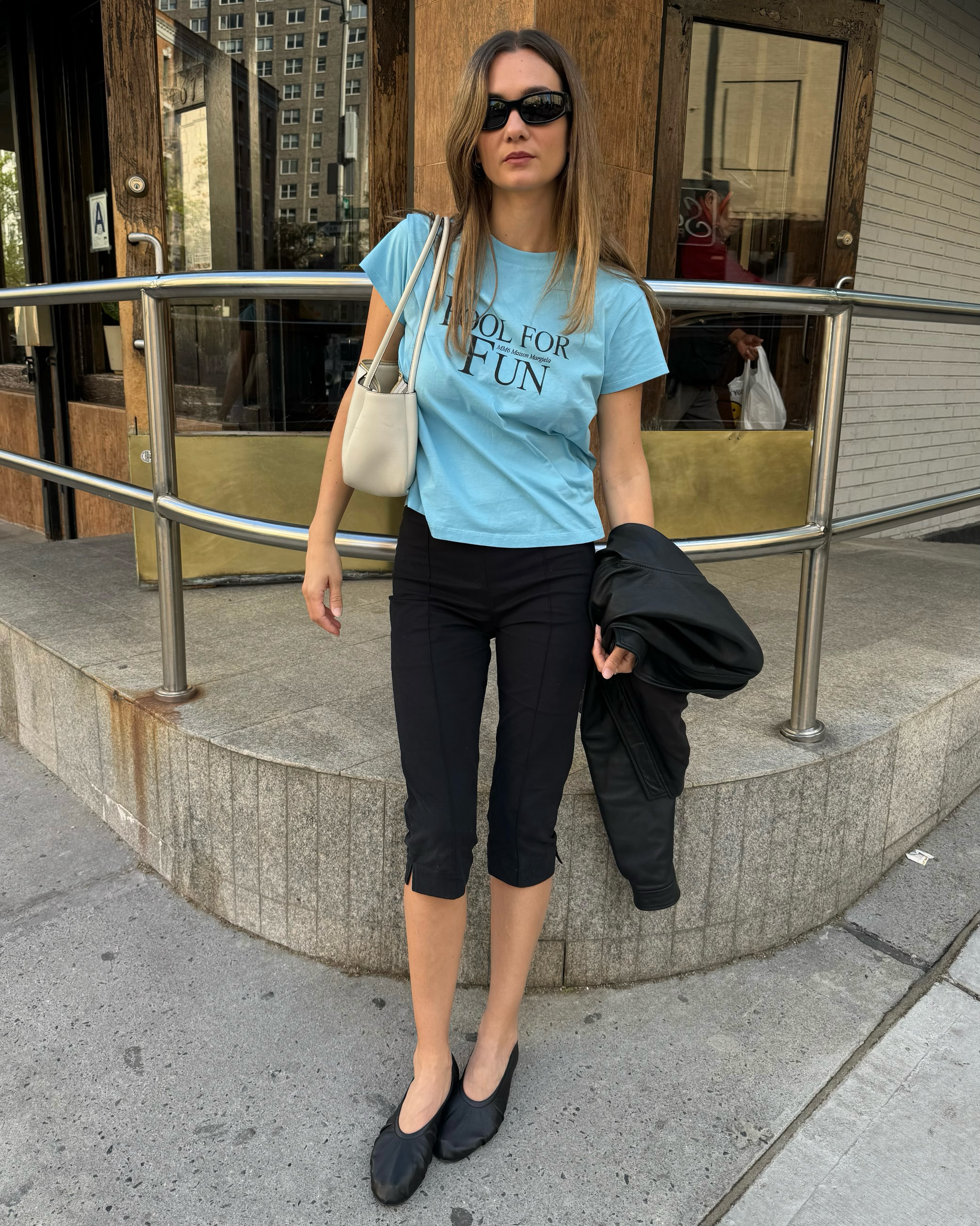 5 tendências que deixam o look básico mais estiloso look básico