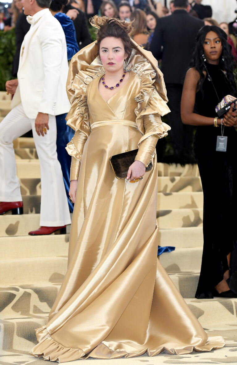 “Doente de fama”: 7 revelações do novo livro de Lena Dunham met gala 2018 2