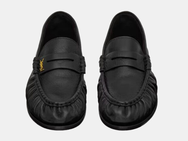 mocassim com meia 21ago26 Saint Laurent