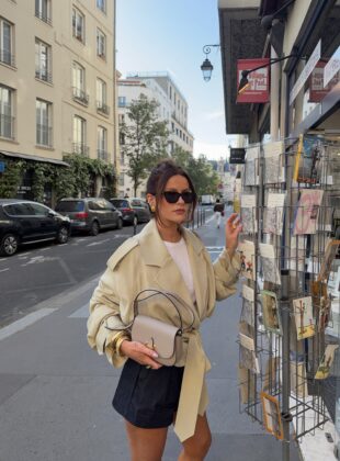 Um twist no clássico: 5 motivos para adotar o trench coat curto trench coat curto