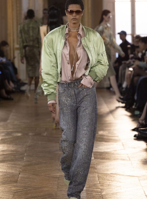 desfile de verão 2027 da balmain na pfw