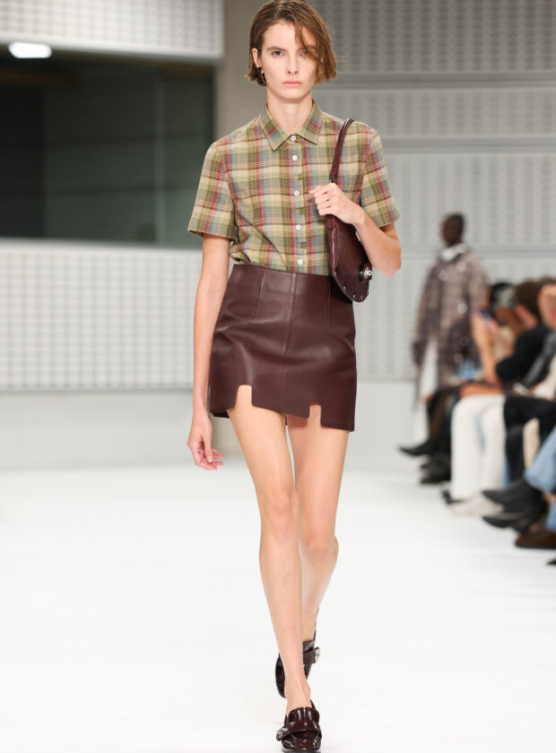Mulberry por Christopher Kane, verão 2027.