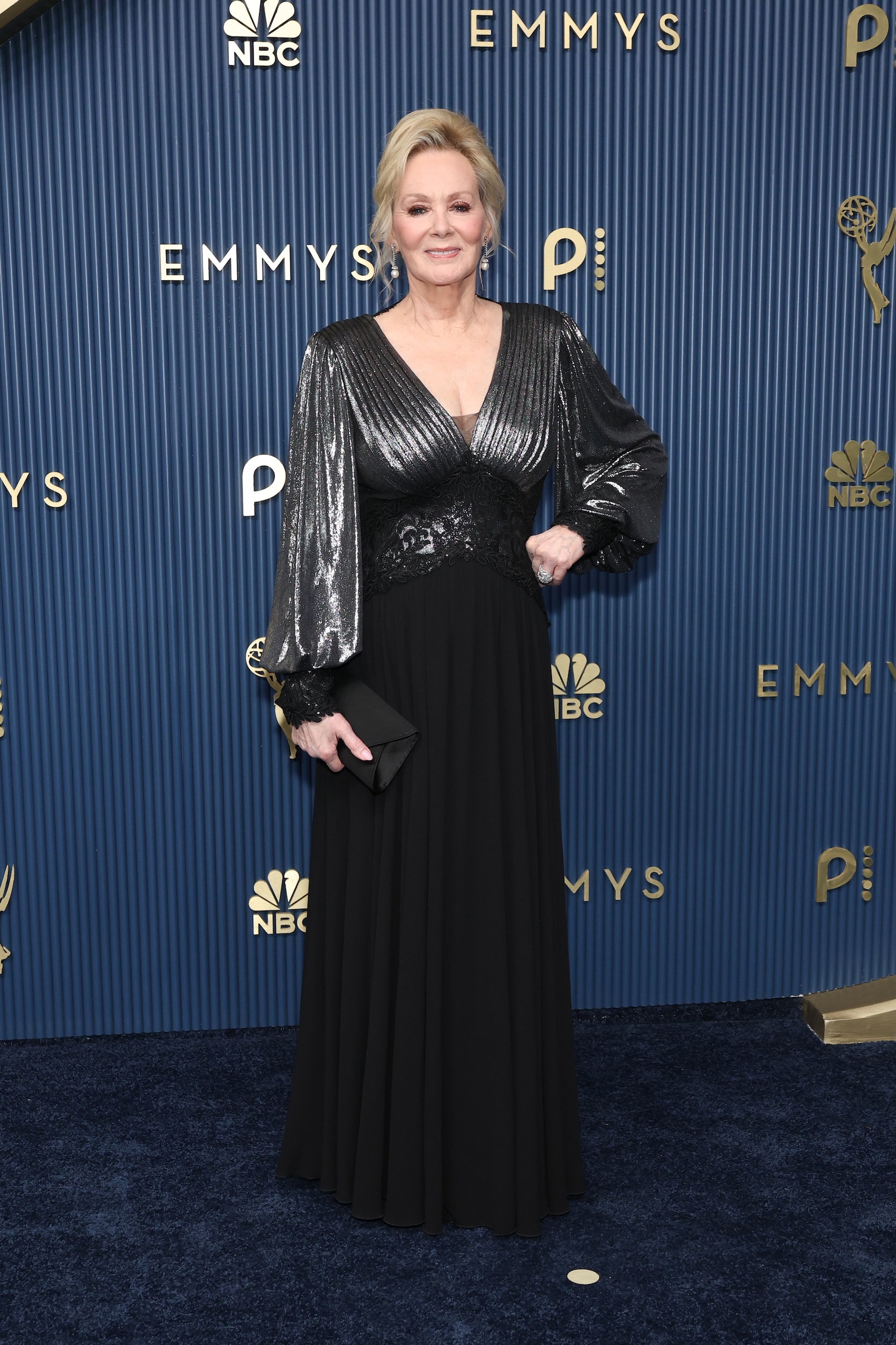 O melhor do tapete vermelho do Emmy Awards 2026 jean smart no emmy awards 2026